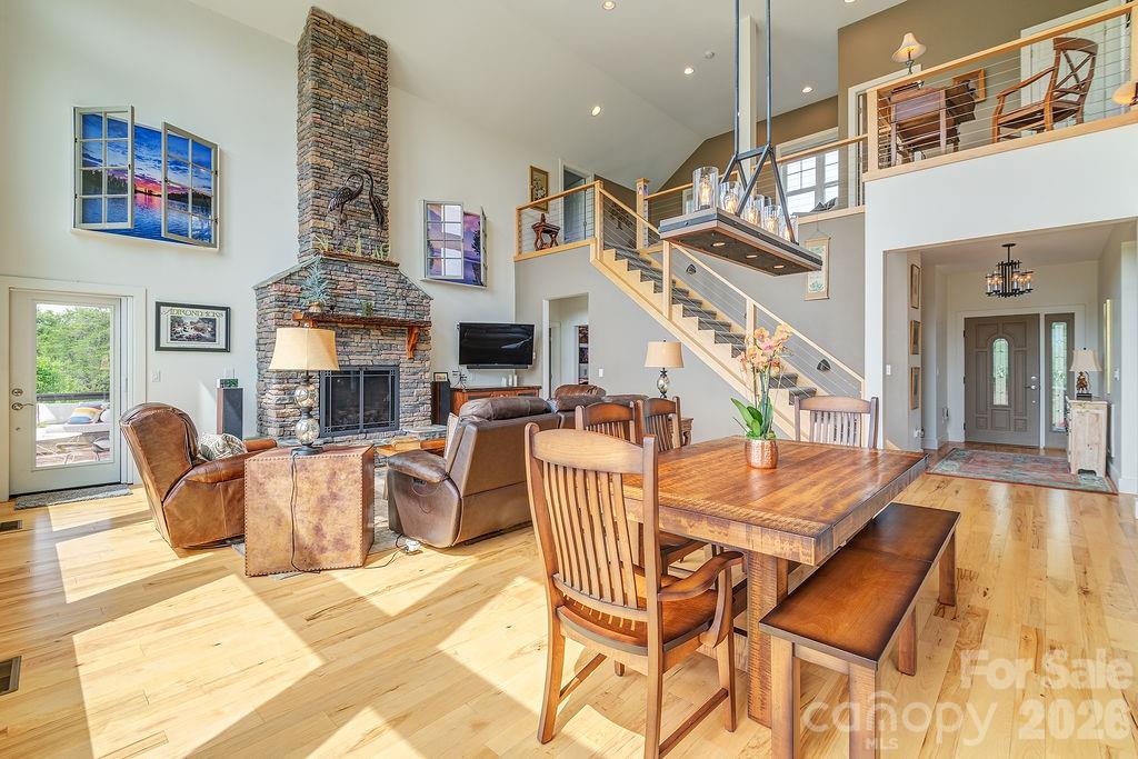 18 Adas Way — Weaverville
