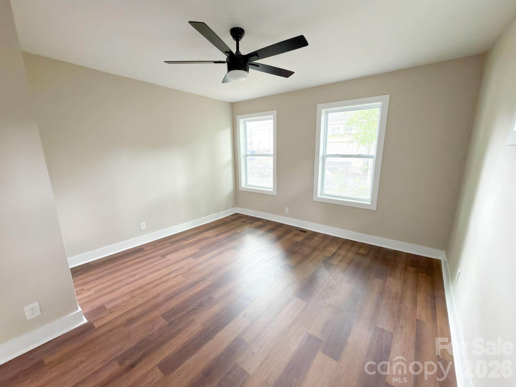 1904 Hemlock Avenue — Gastonia