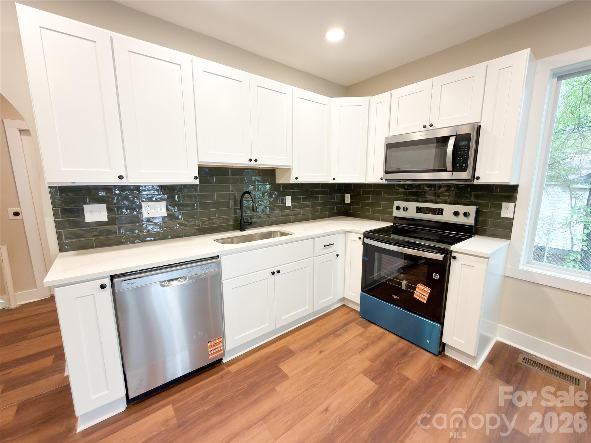 1904 Hemlock Avenue — Gastonia