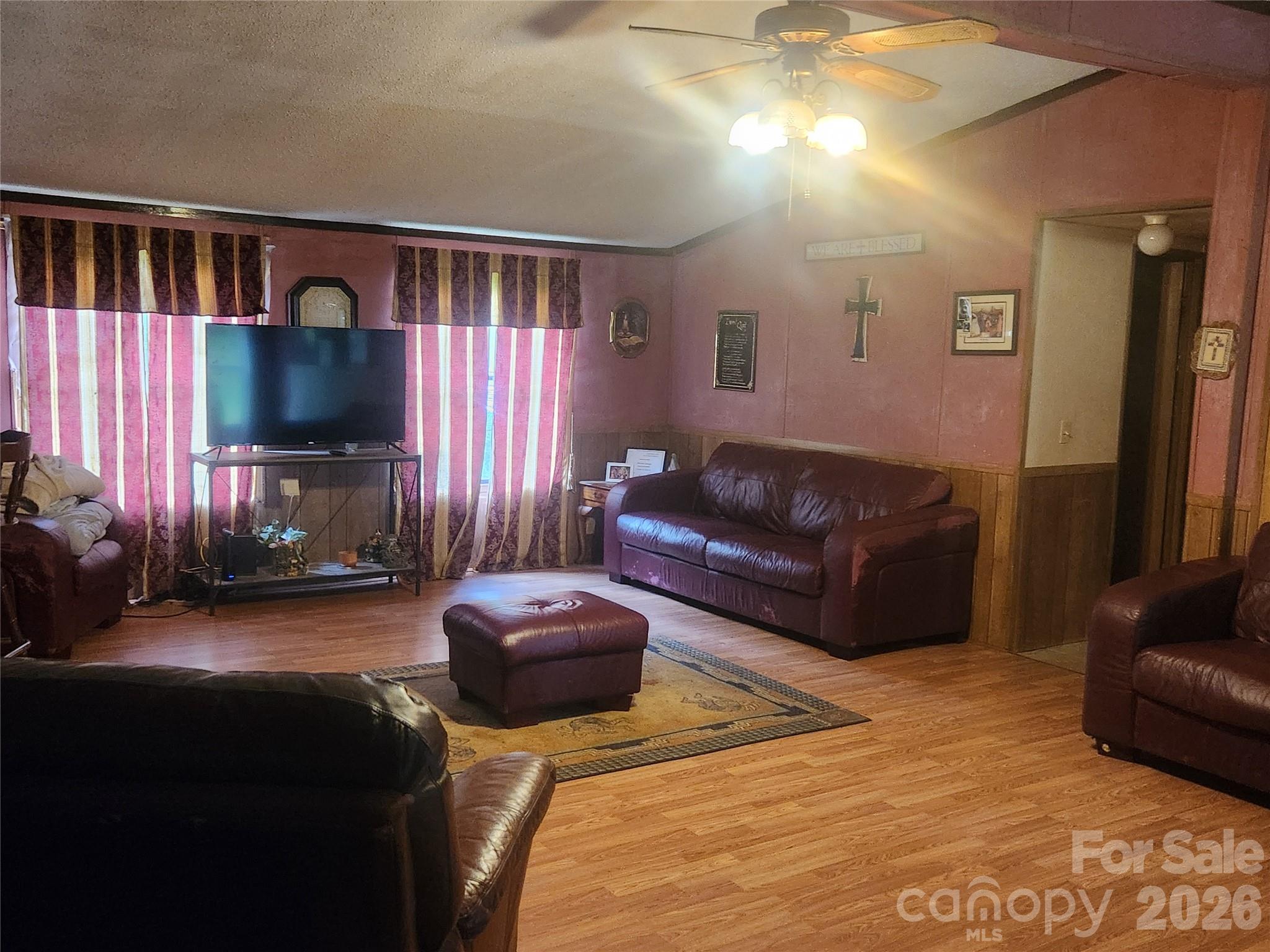135 Watson Avenue — Taylorsville
