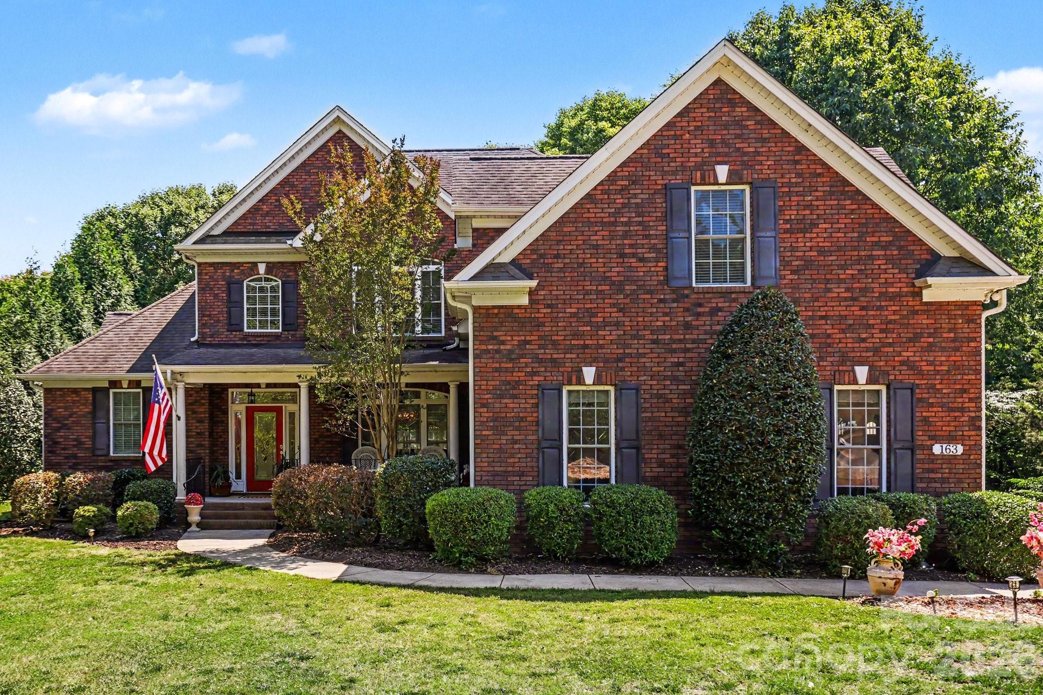 163 Evening Shadow Road — Lake Wylie