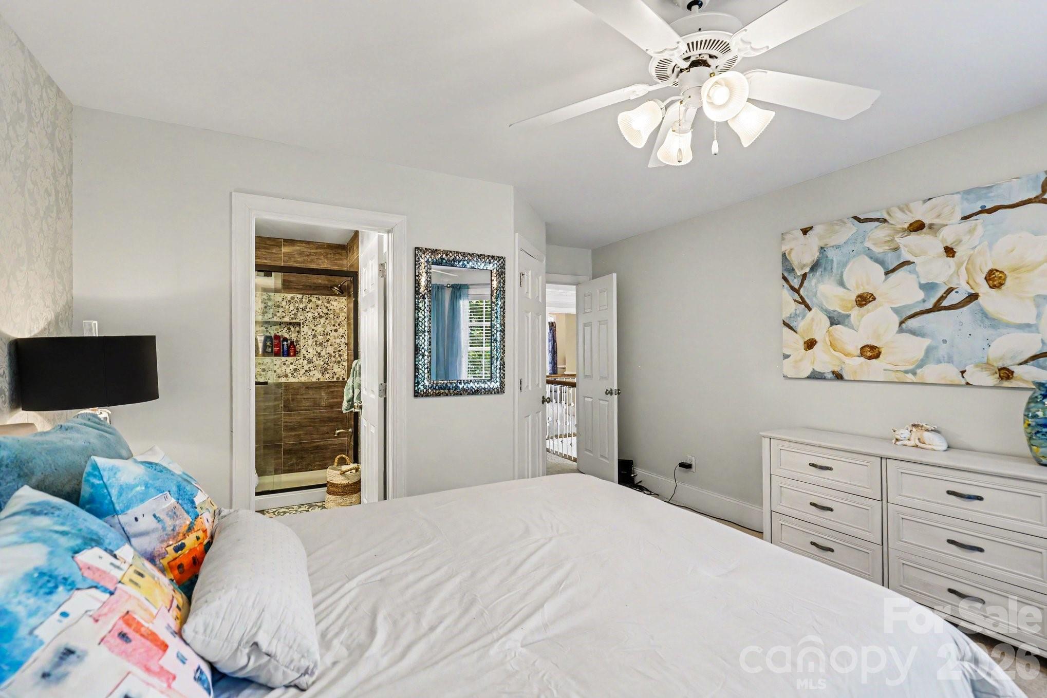 163 Evening Shadow Road — Lake Wylie