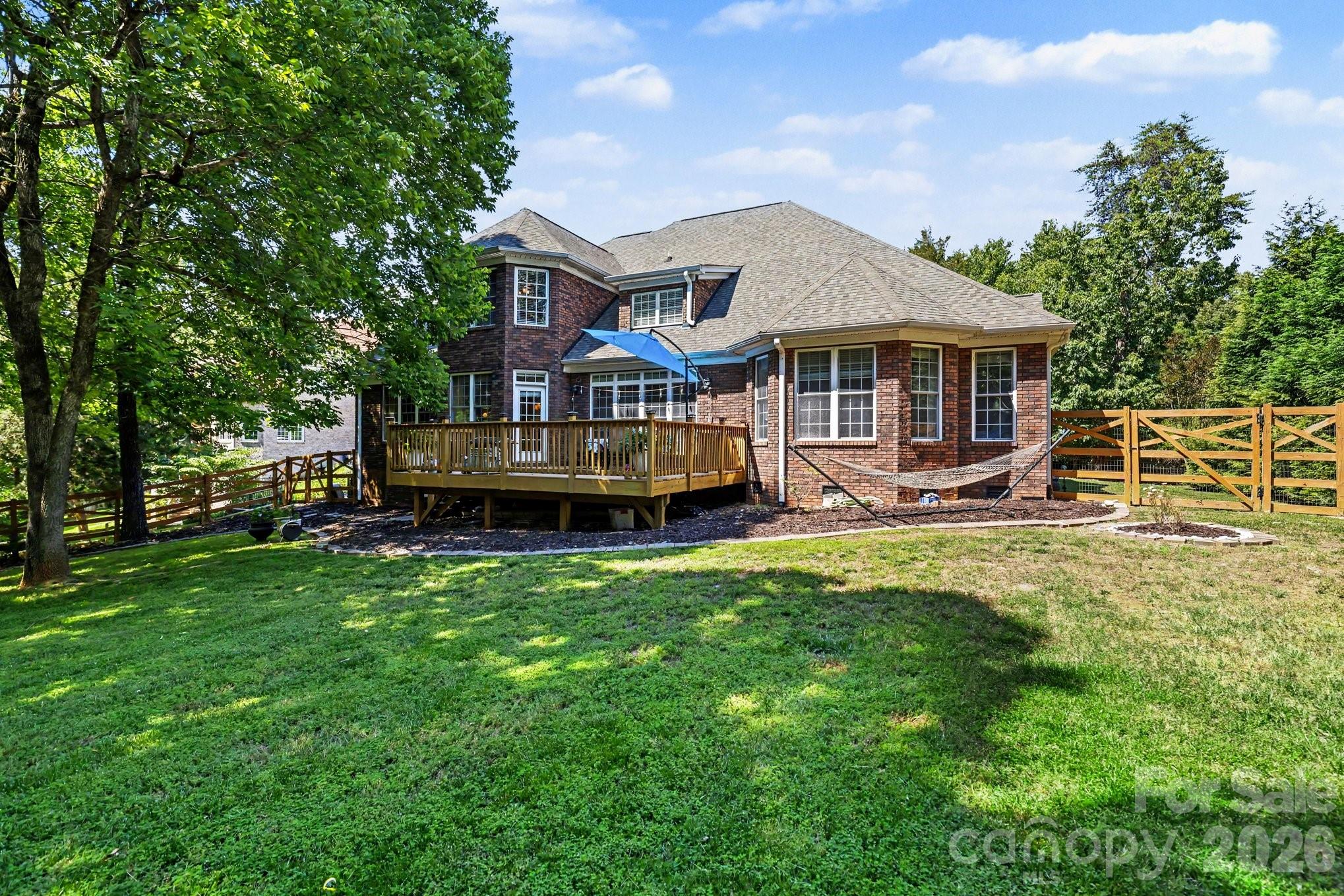 163 Evening Shadow Road — Lake Wylie