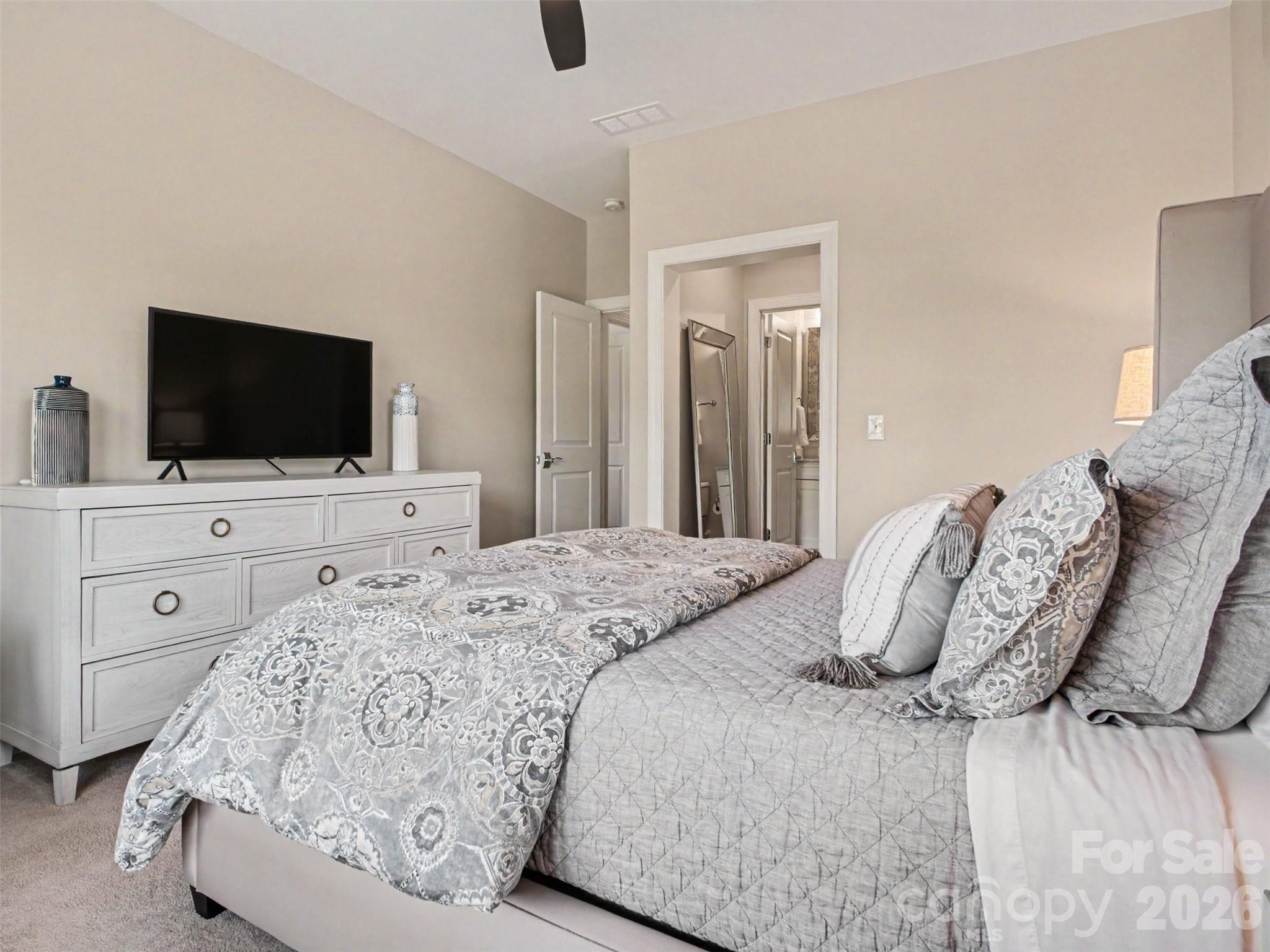 1020 N Sharon Amity Road — Charlotte