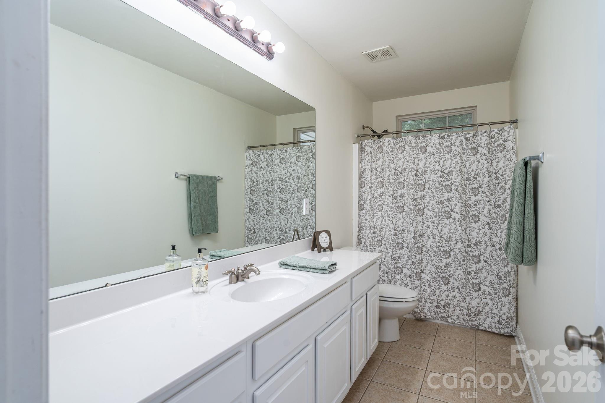 105 Tanager Lane — Mooresville