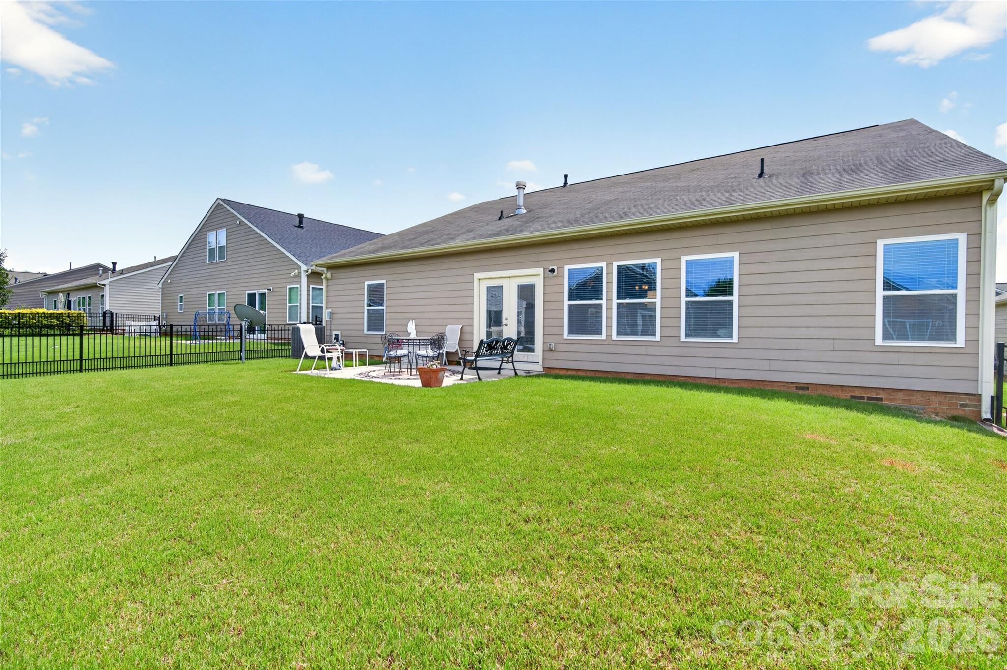 179 Glastonbury Drive — Mooresville