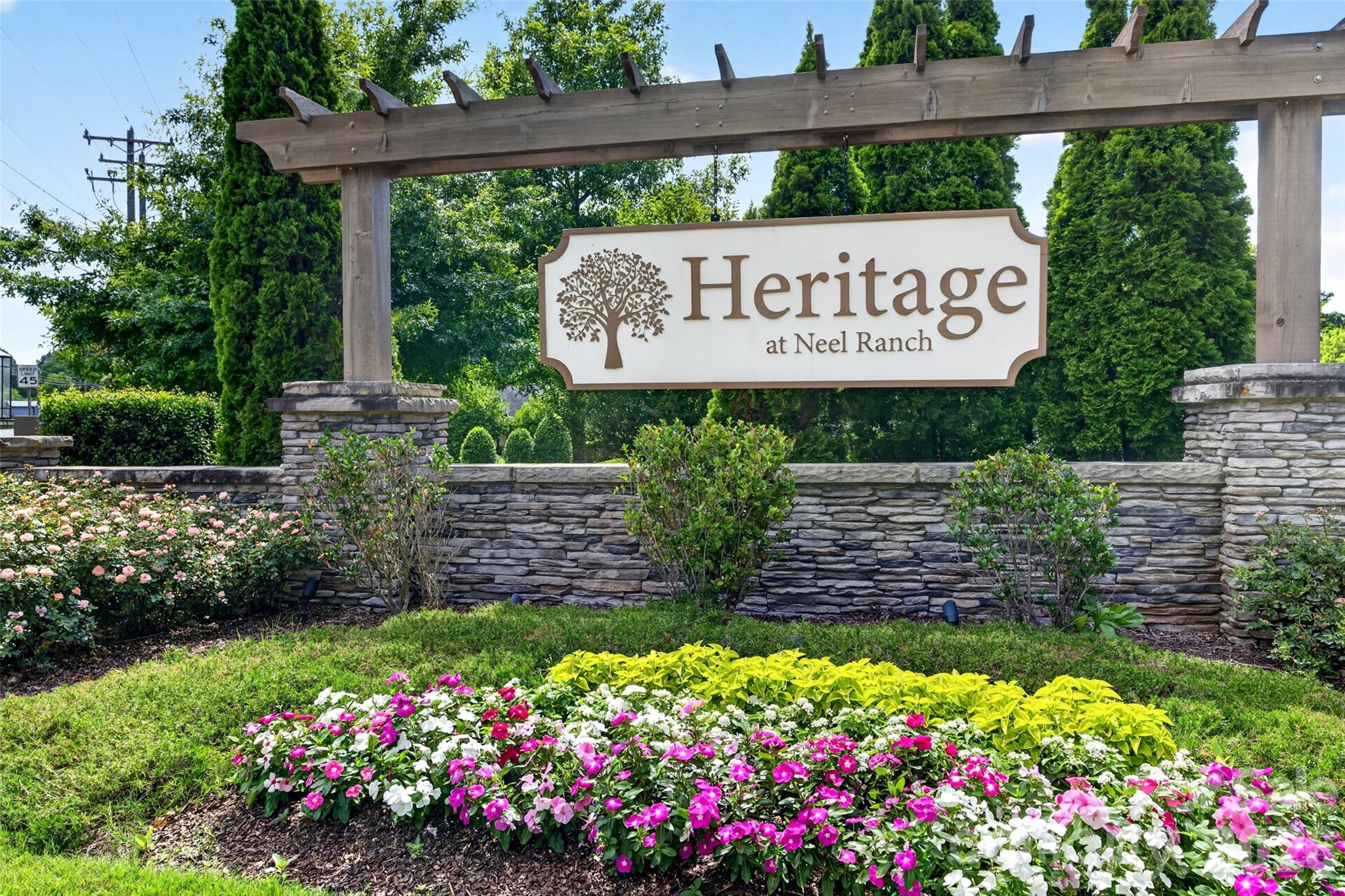 179 Glastonbury Drive — Mooresville