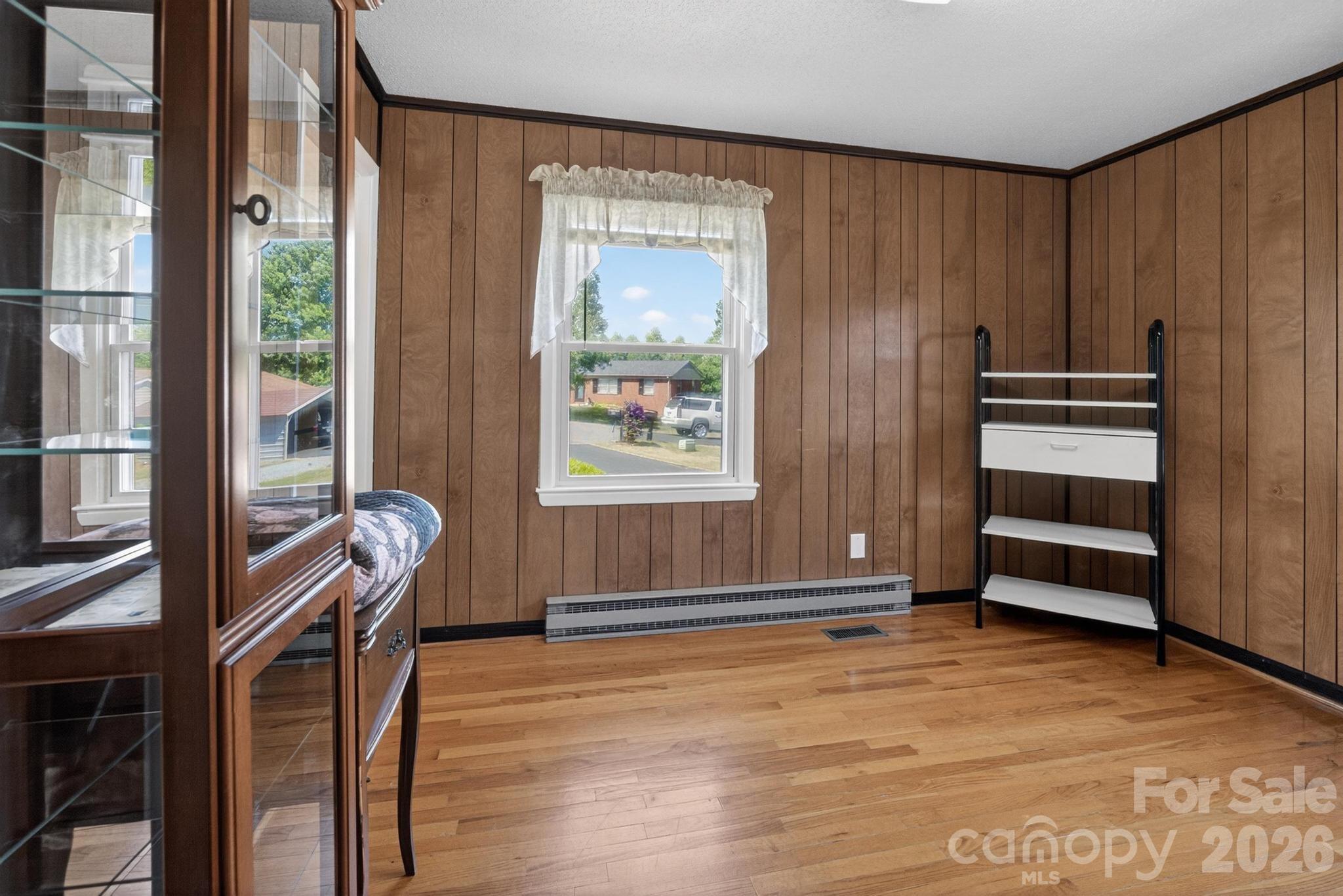 2104 Lamesa Court — Lenoir