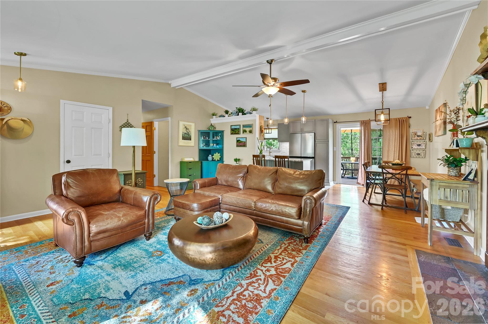 34 Knoll Ridge Drive — Asheville