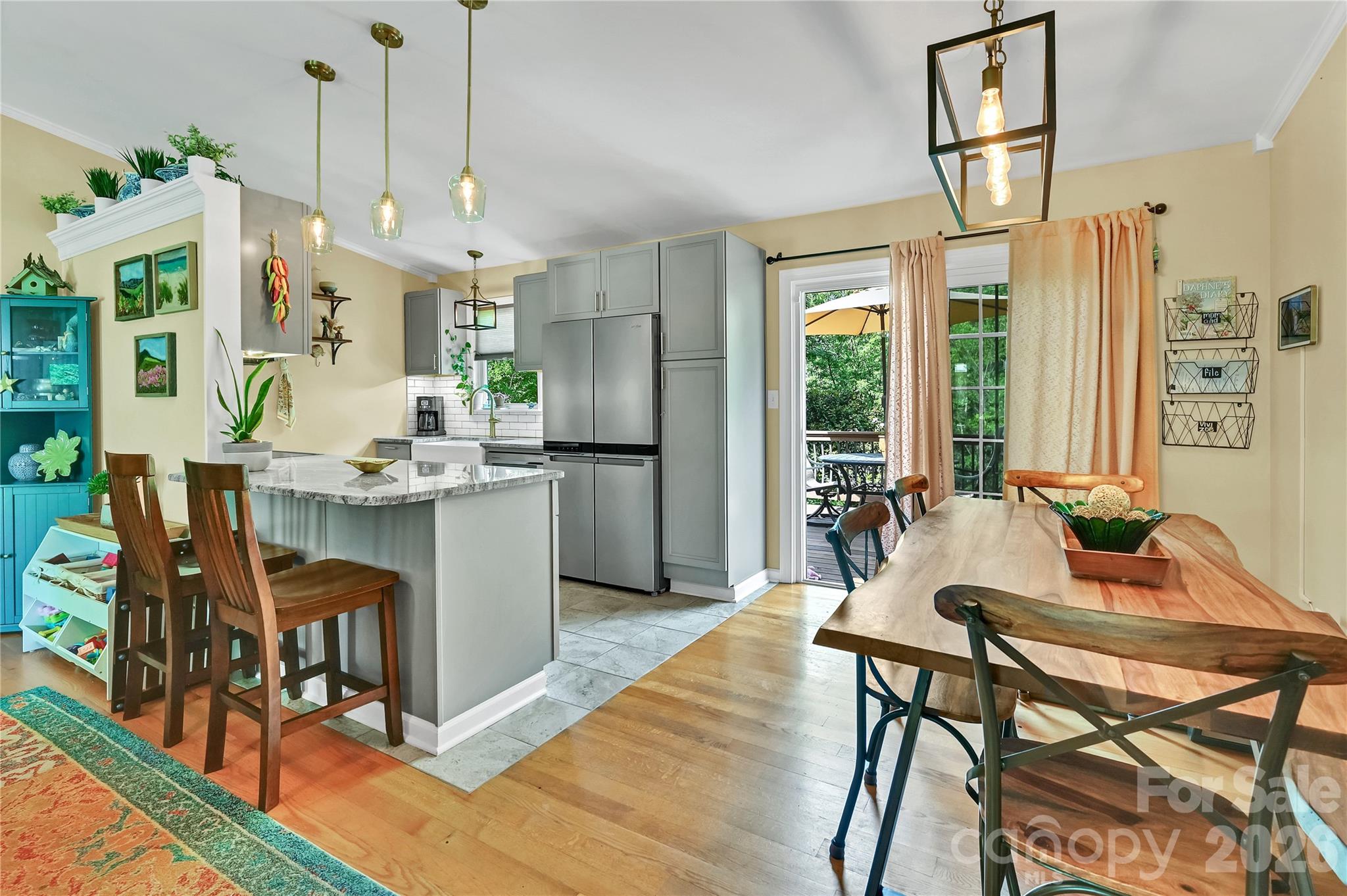 34 Knoll Ridge Drive — Asheville