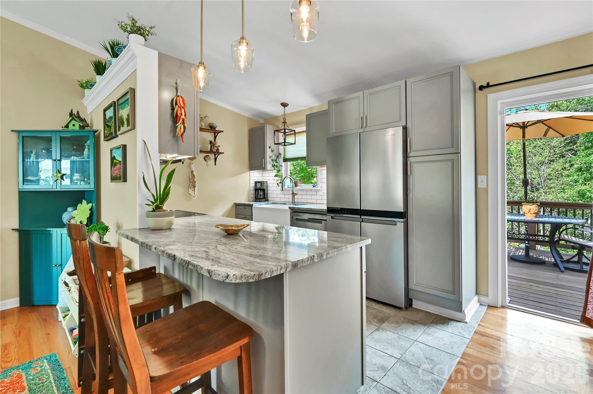 34 Knoll Ridge Drive — Asheville