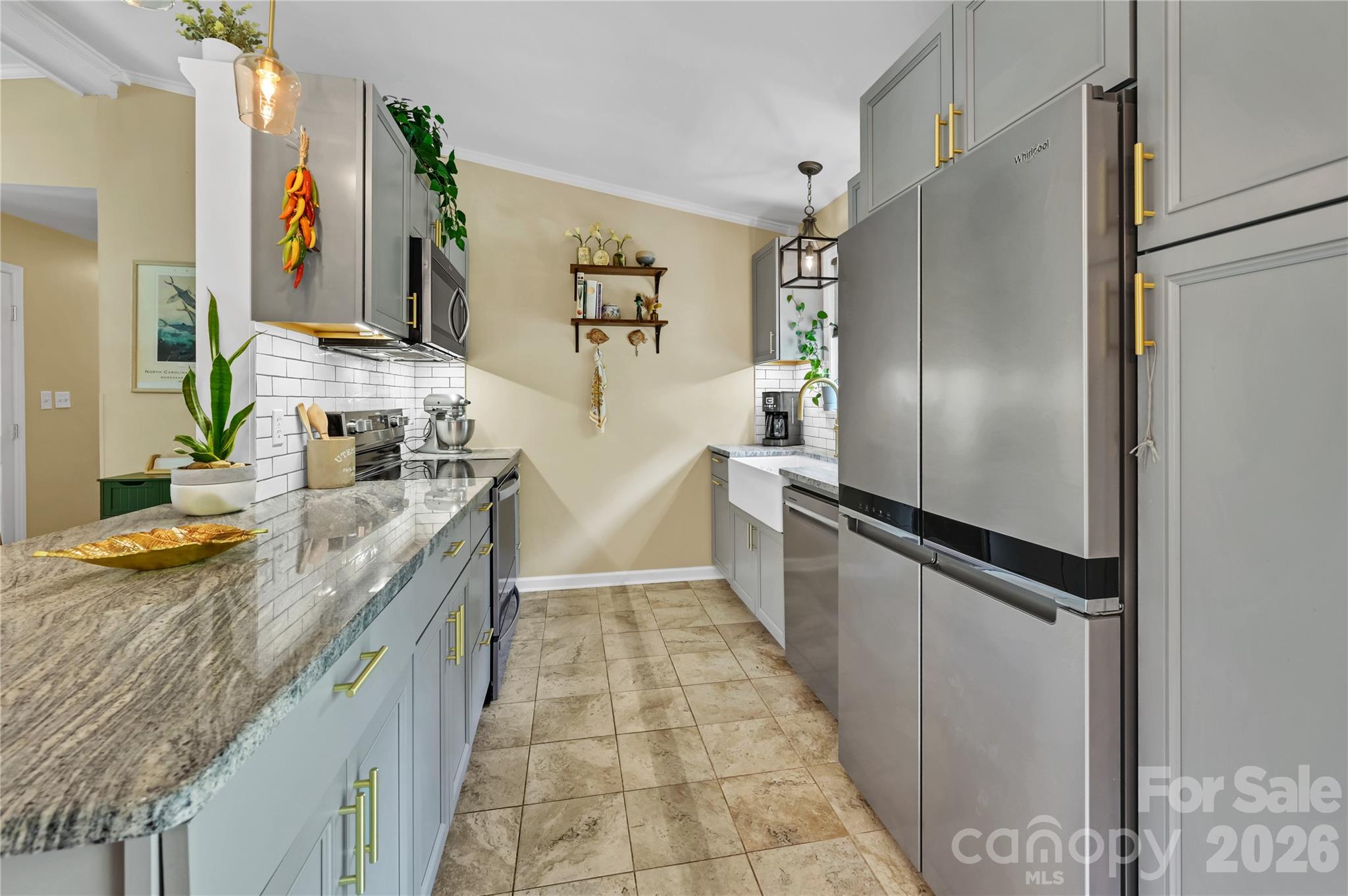 34 Knoll Ridge Drive — Asheville