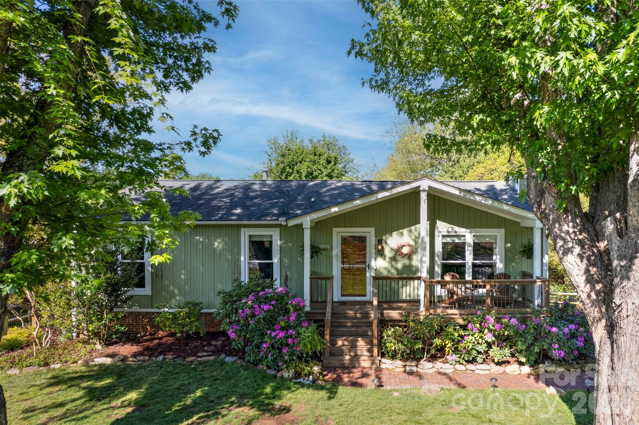34 Knoll Ridge Drive — Asheville