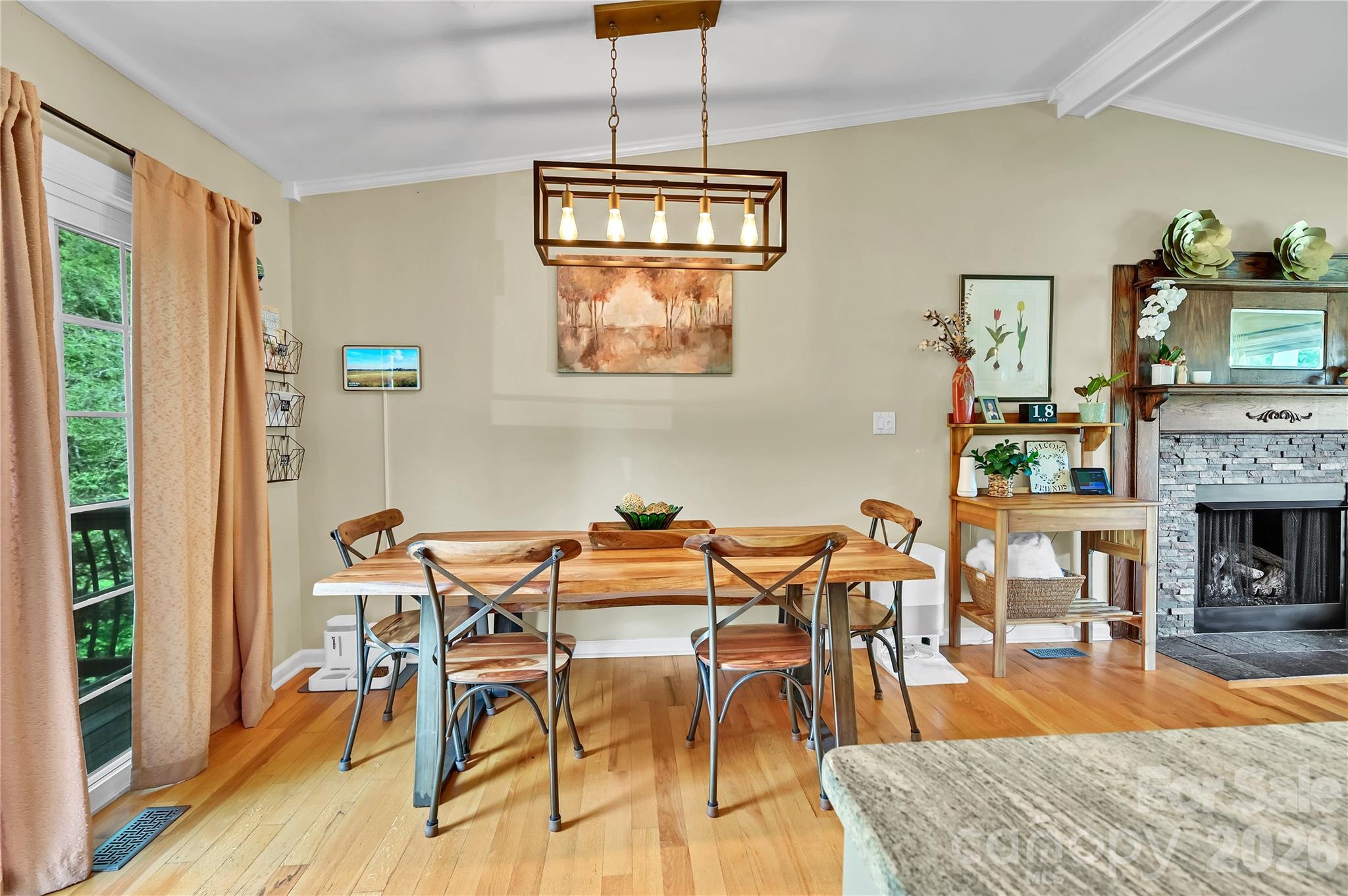 34 Knoll Ridge Drive — Asheville