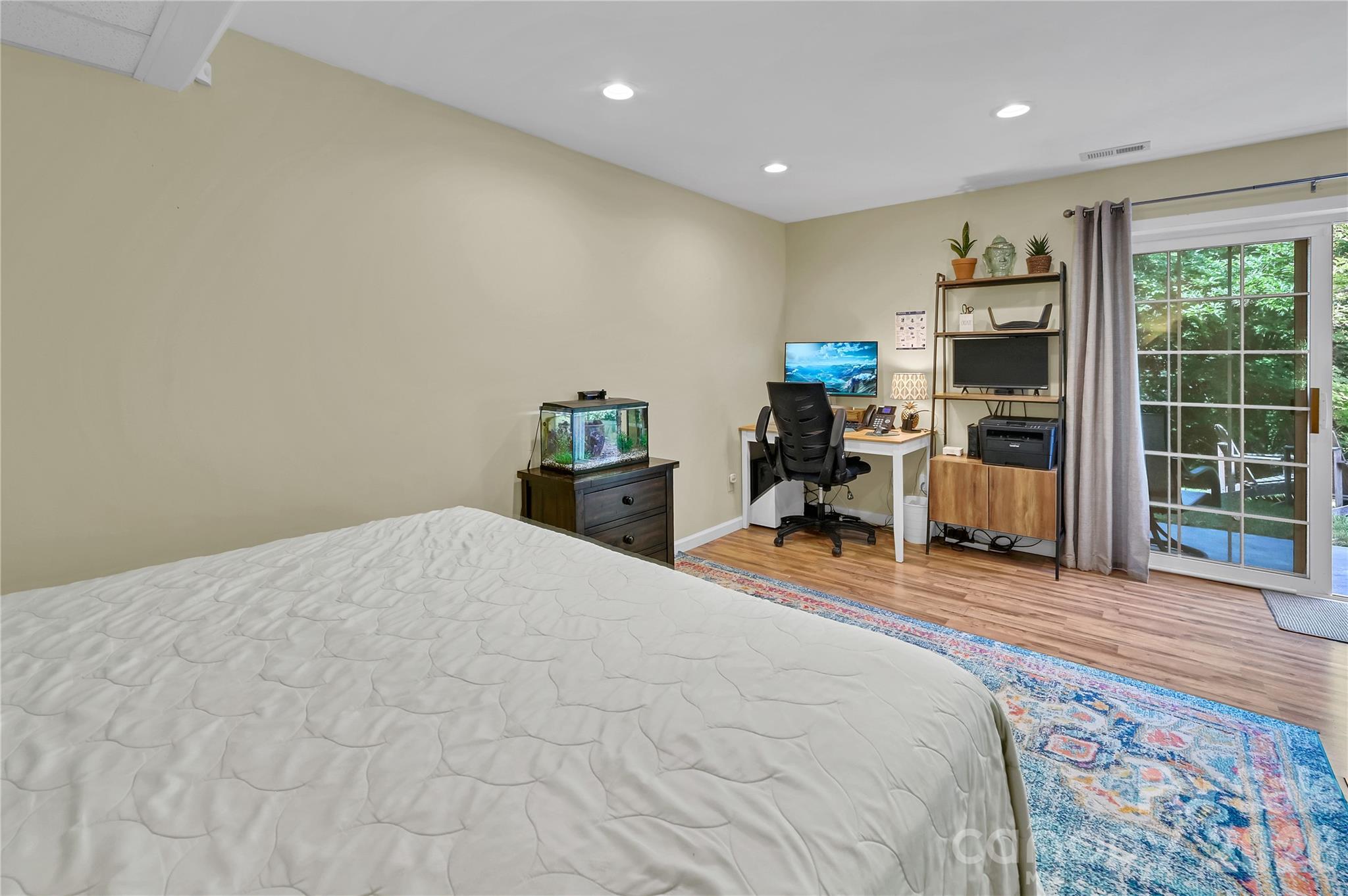 34 Knoll Ridge Drive — Asheville