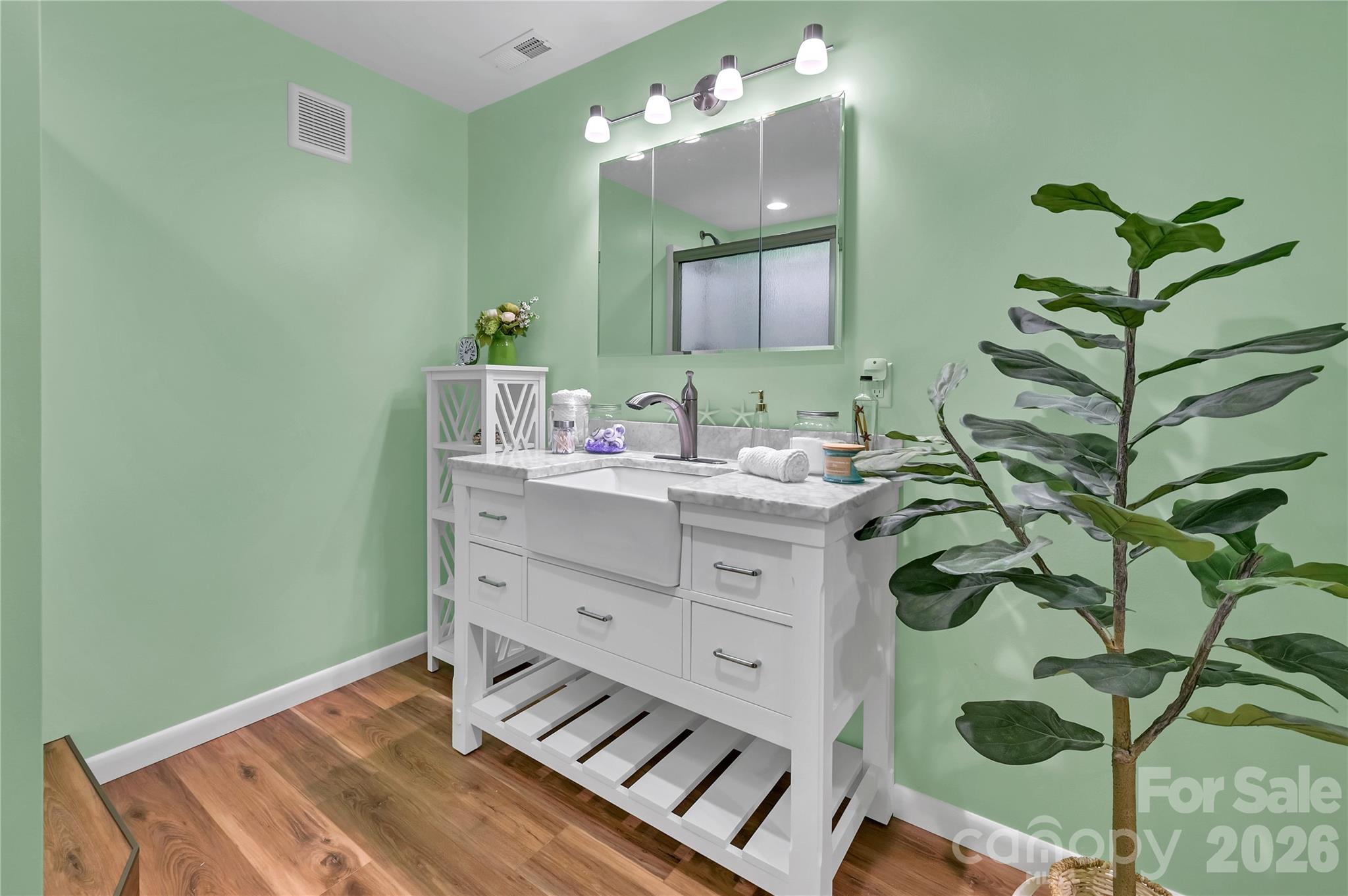 34 Knoll Ridge Drive — Asheville