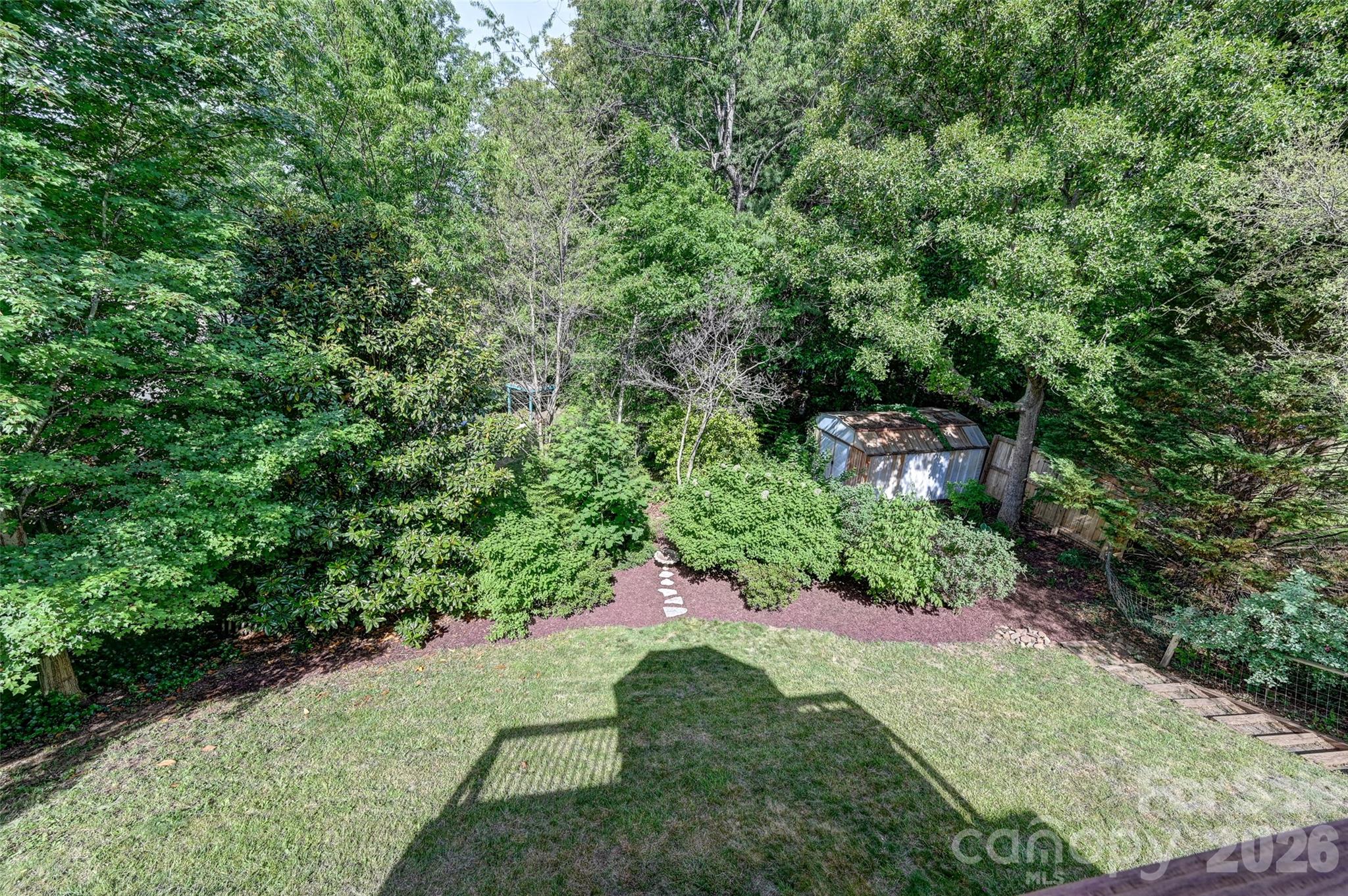 34 Knoll Ridge Drive — Asheville