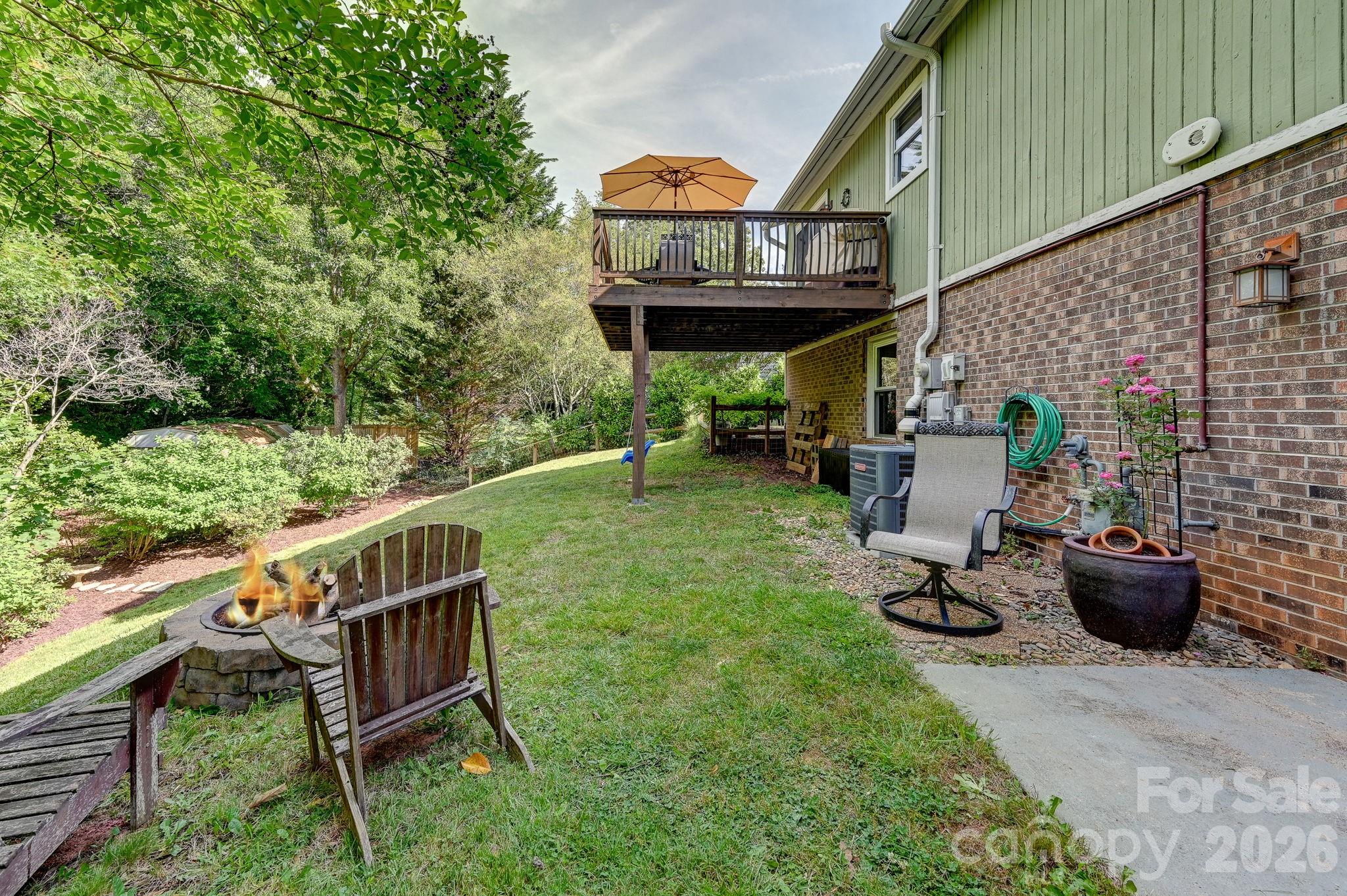 34 Knoll Ridge Drive — Asheville