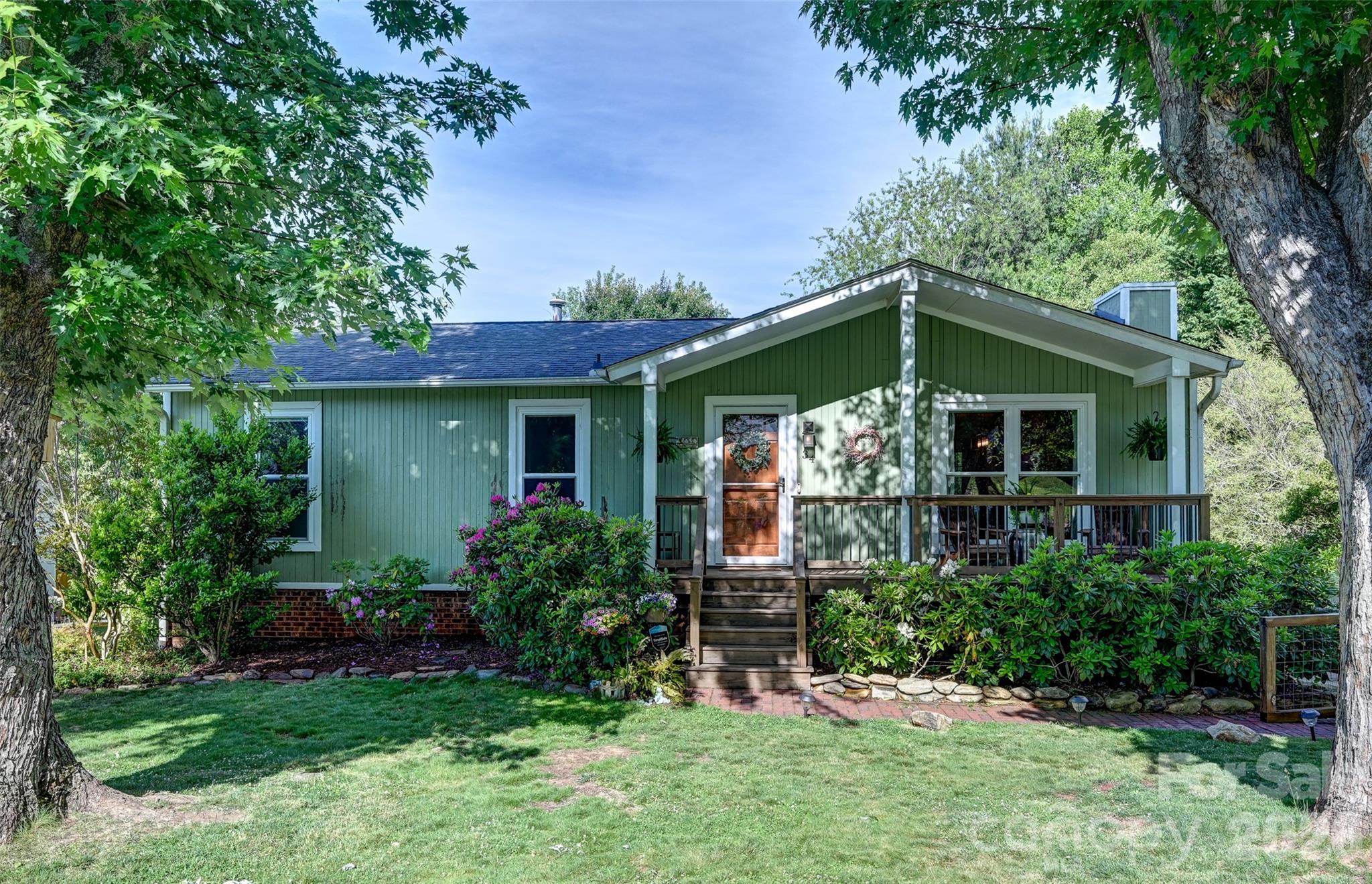 34 Knoll Ridge Drive — Asheville