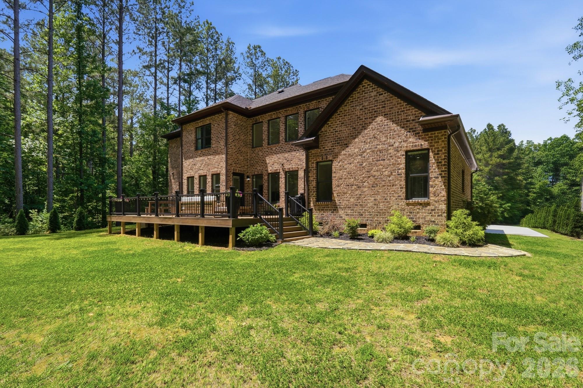 145 Crooked Branch Way — Troutman