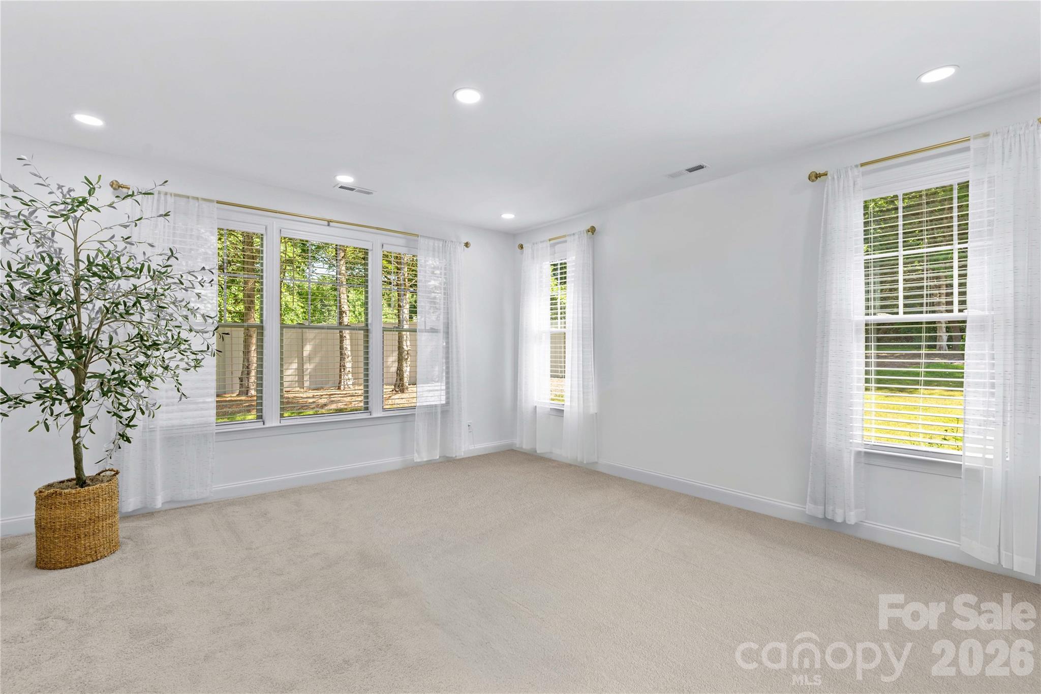 547 Muirfield Way — Salisbury