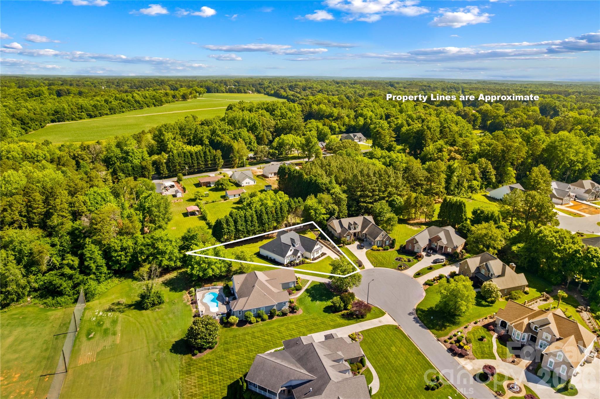 547 Muirfield Way — Salisbury