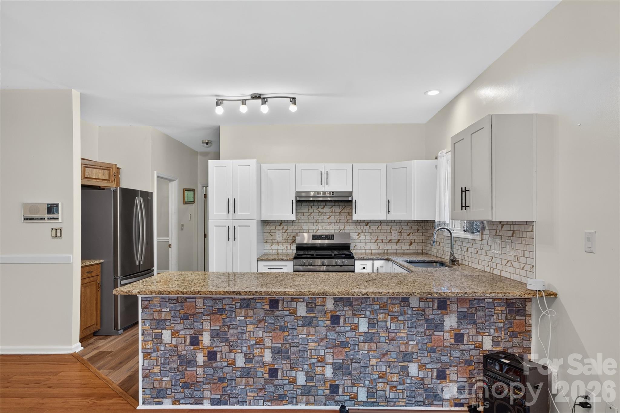 5706 Maylandia Road — Charlotte