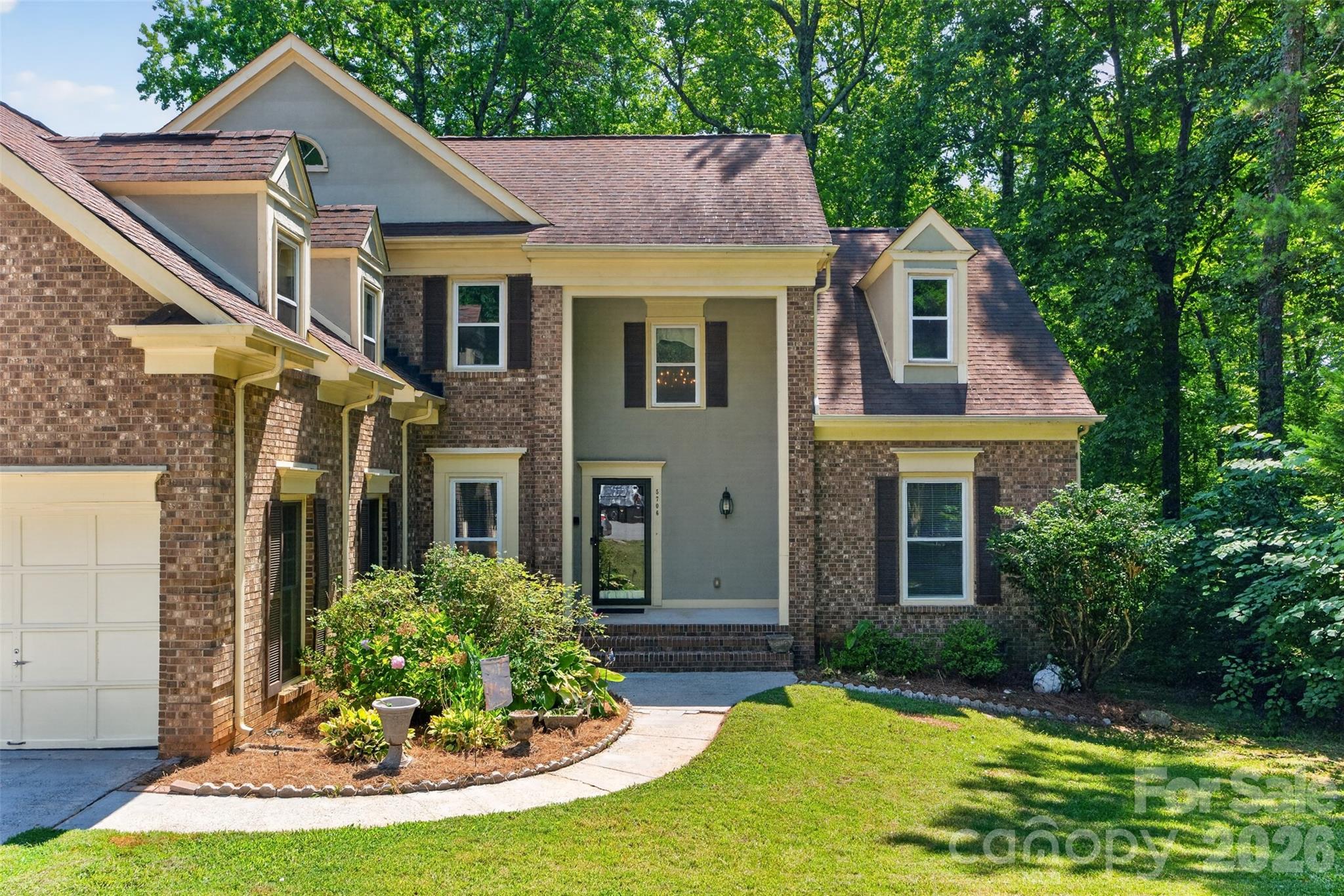 5706 Maylandia Road — Charlotte