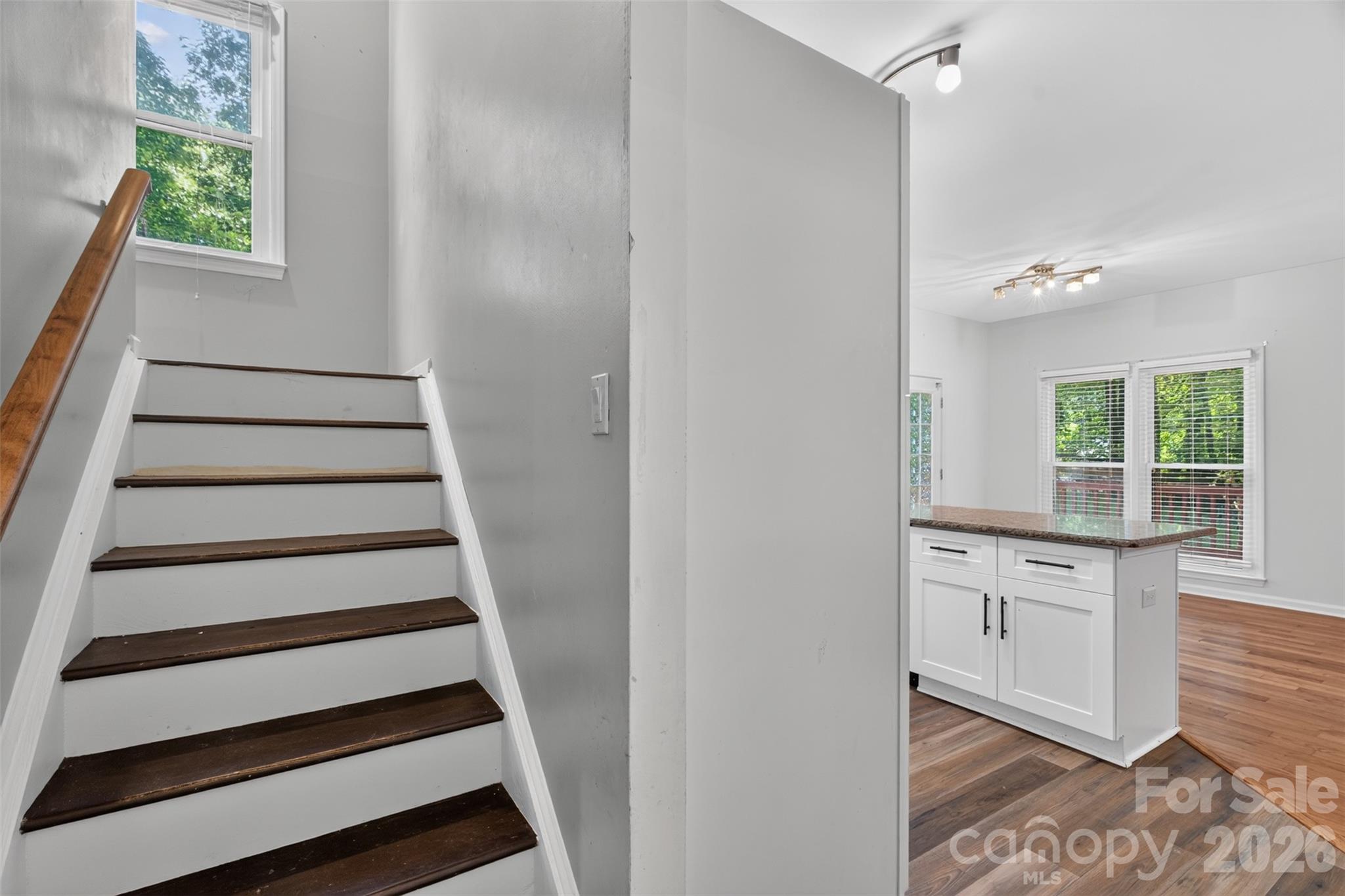 5706 Maylandia Road — Charlotte
