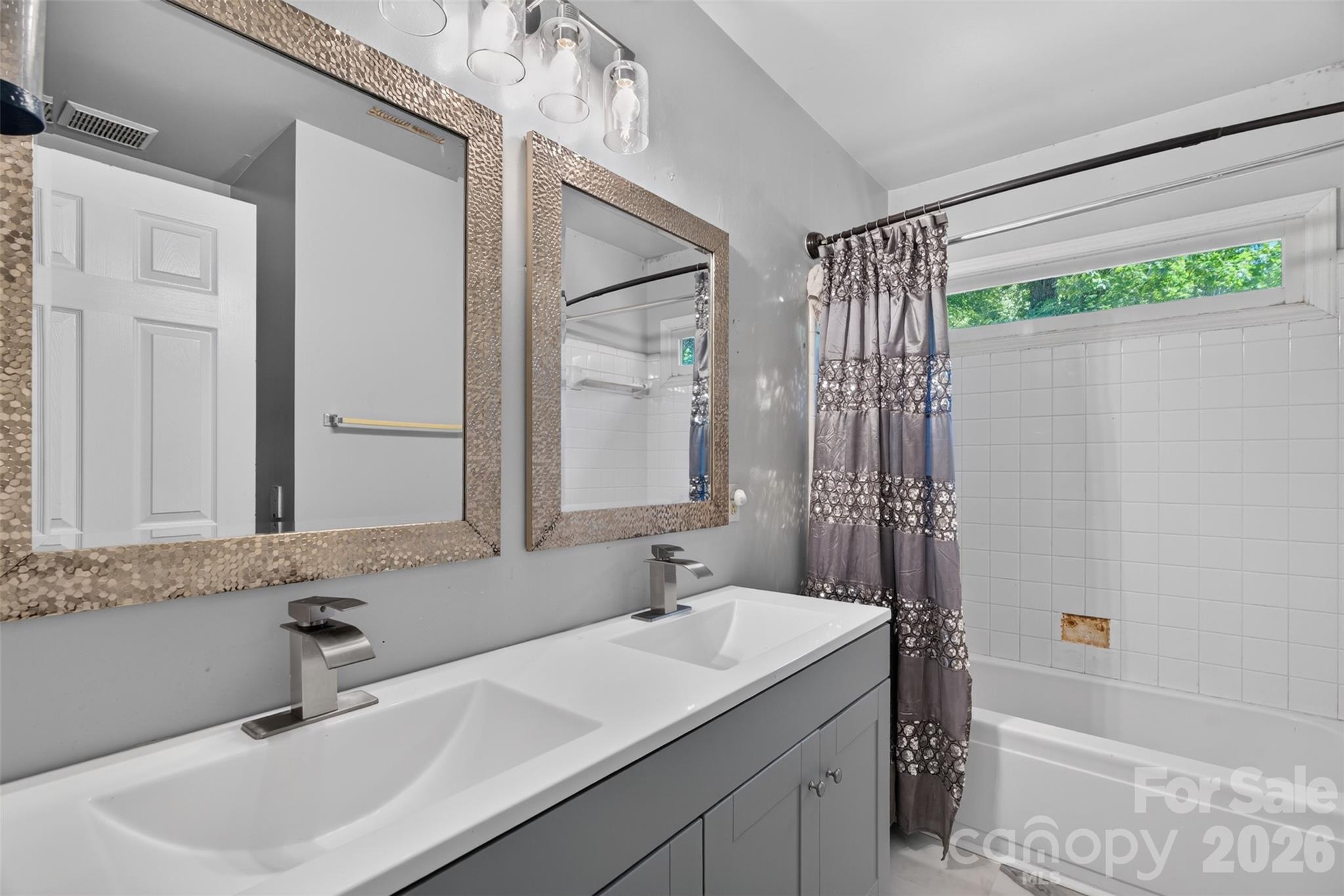 5706 Maylandia Road — Charlotte