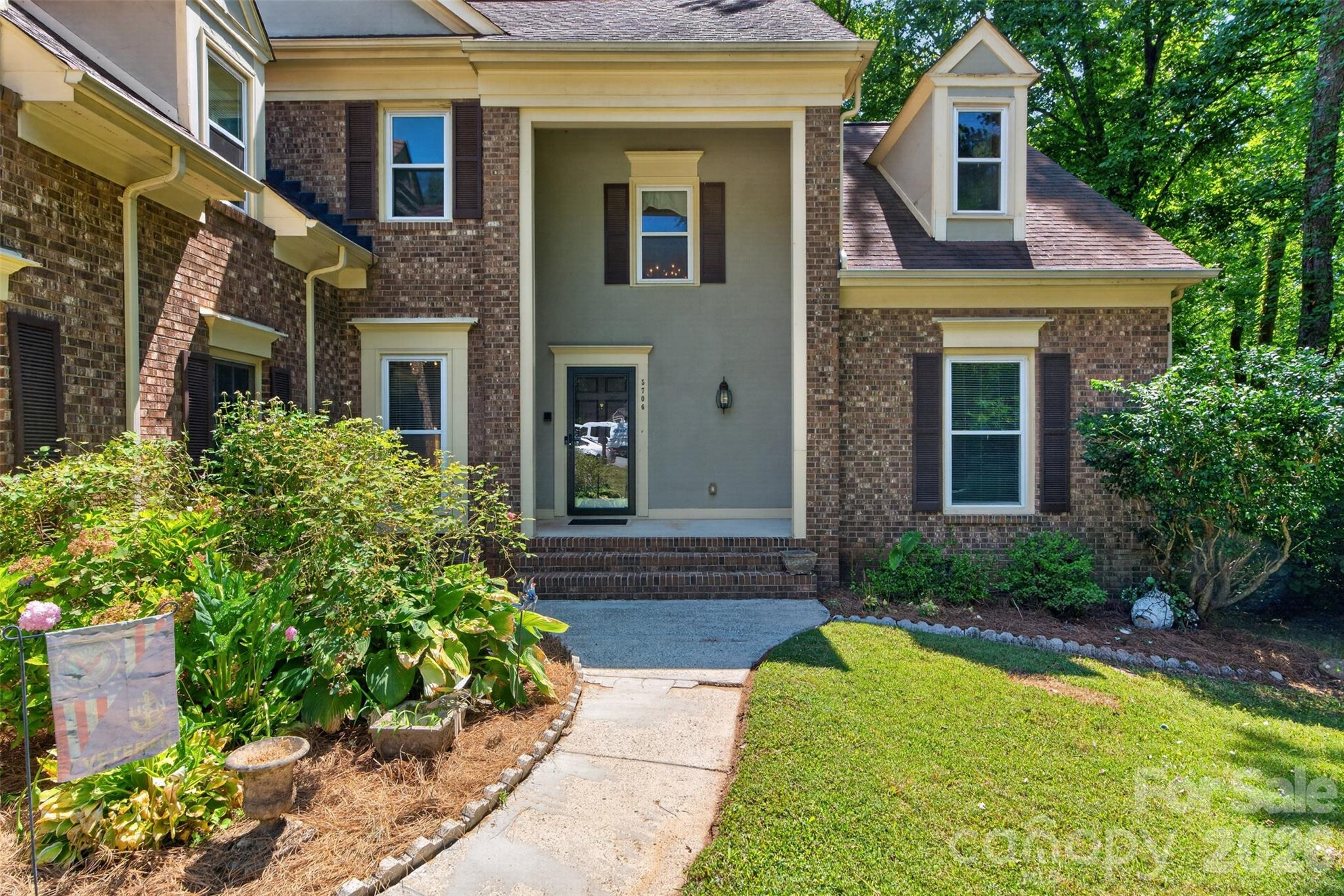 5706 Maylandia Road — Charlotte