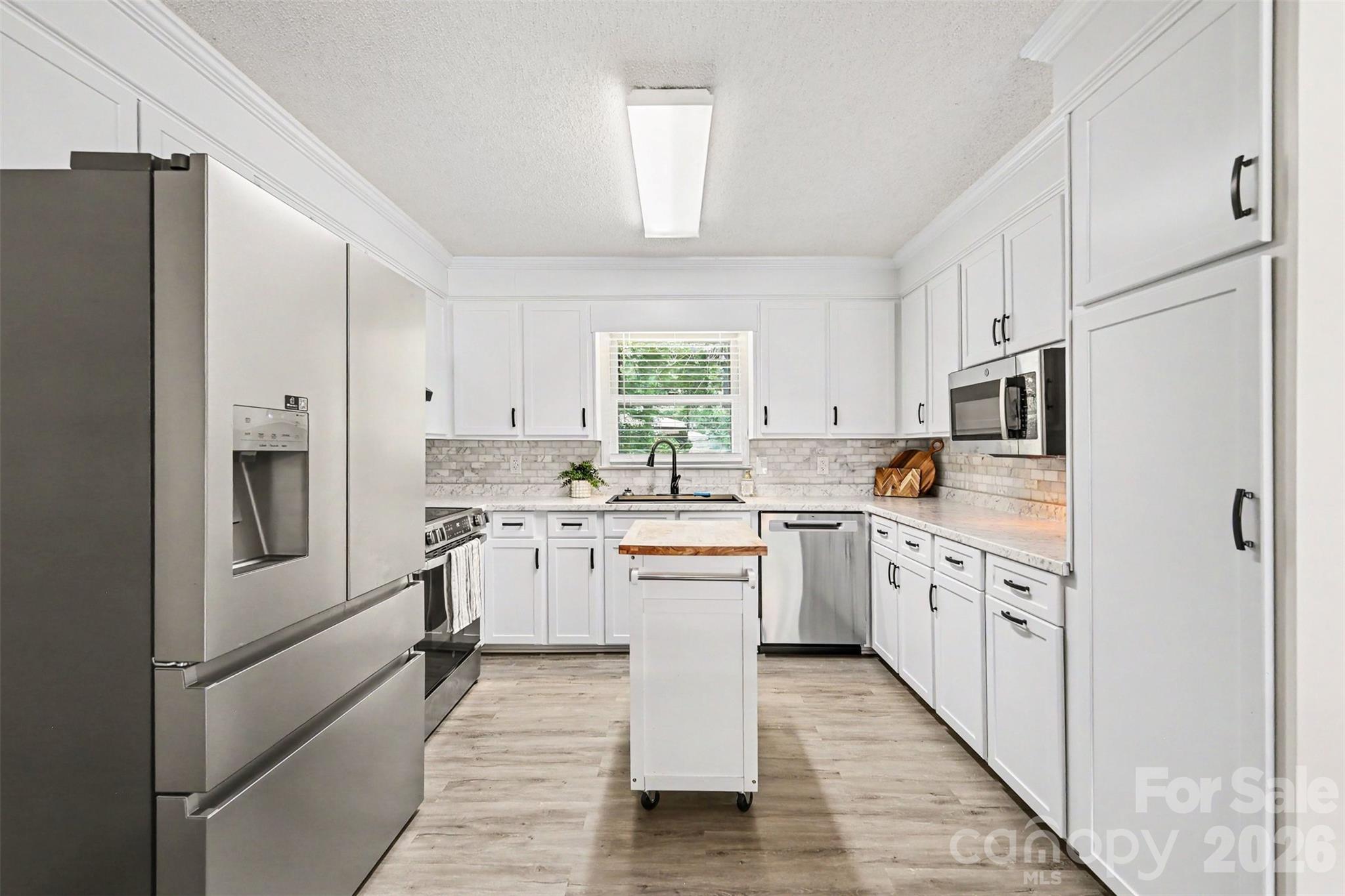 9409 Wedgewood Drive — Huntersville