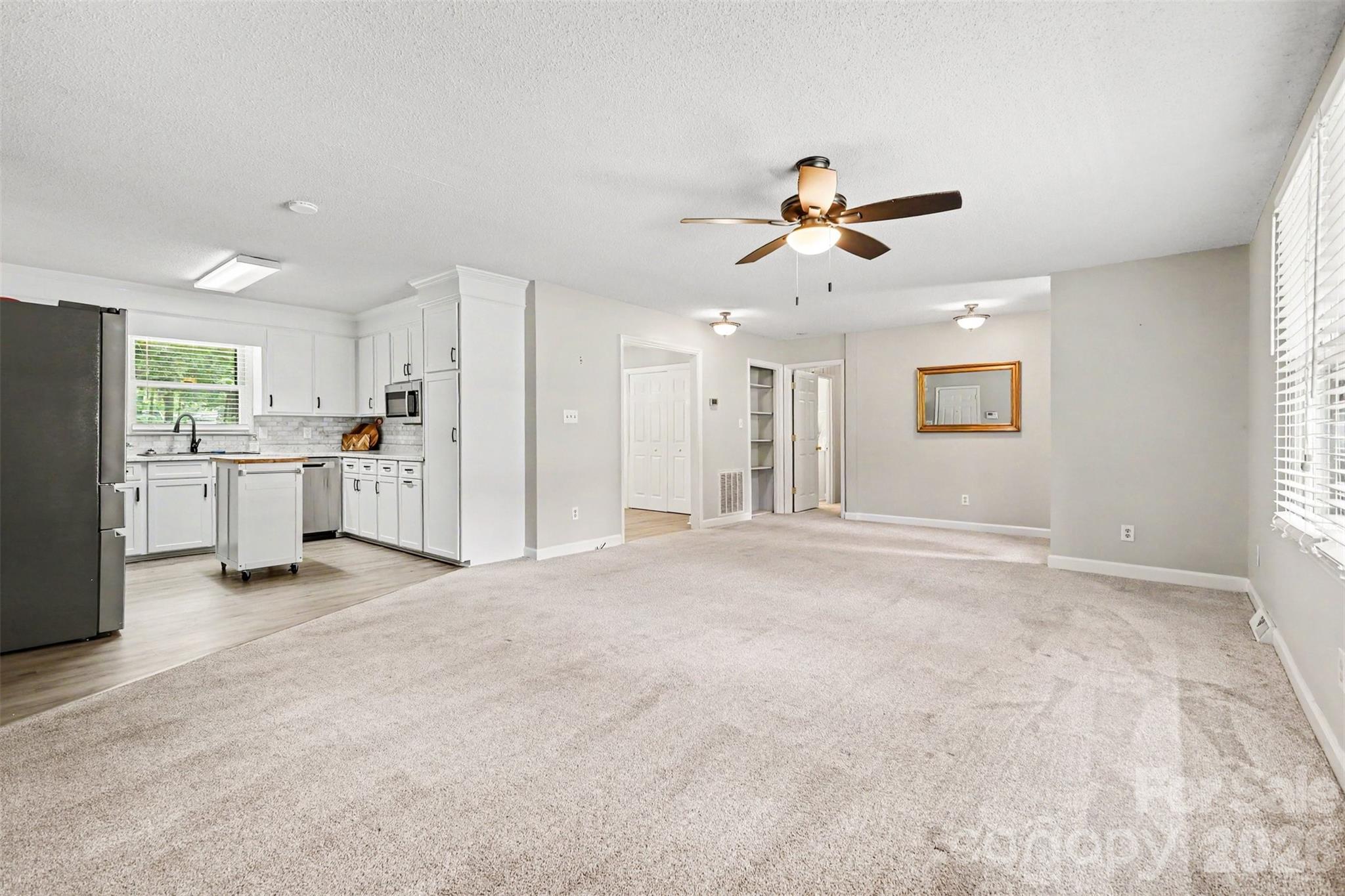 9409 Wedgewood Drive — Huntersville