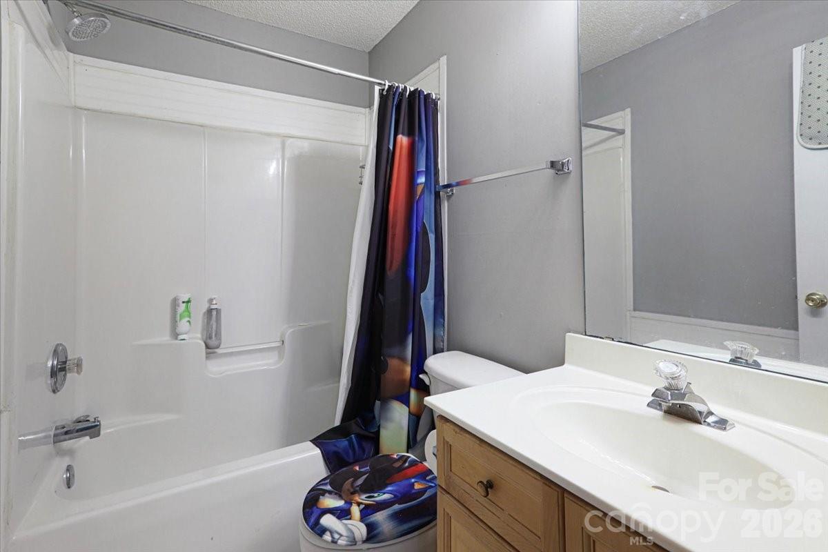 7543 Petrea Lane — Charlotte