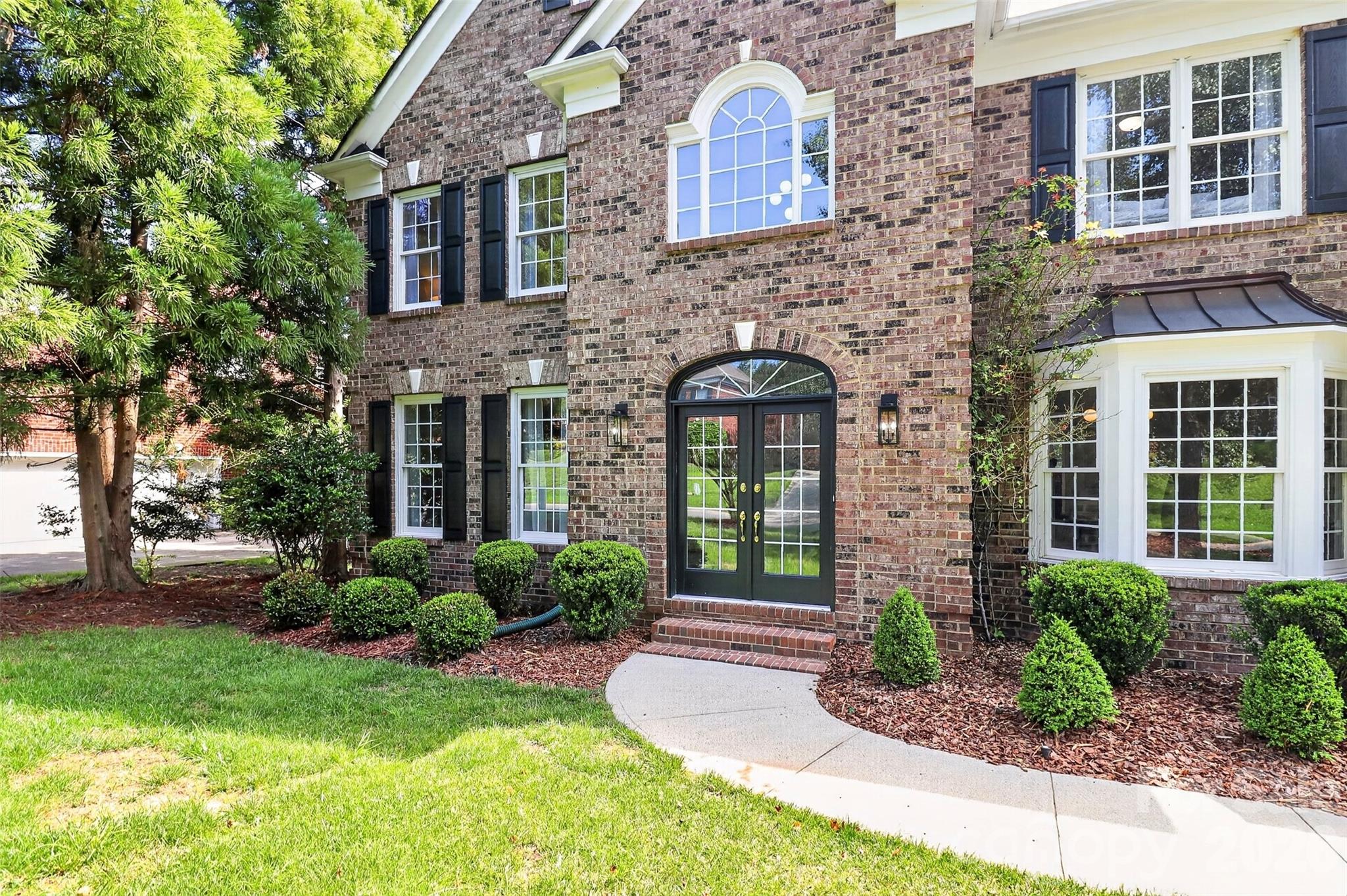 2307 Keara Way — Charlotte