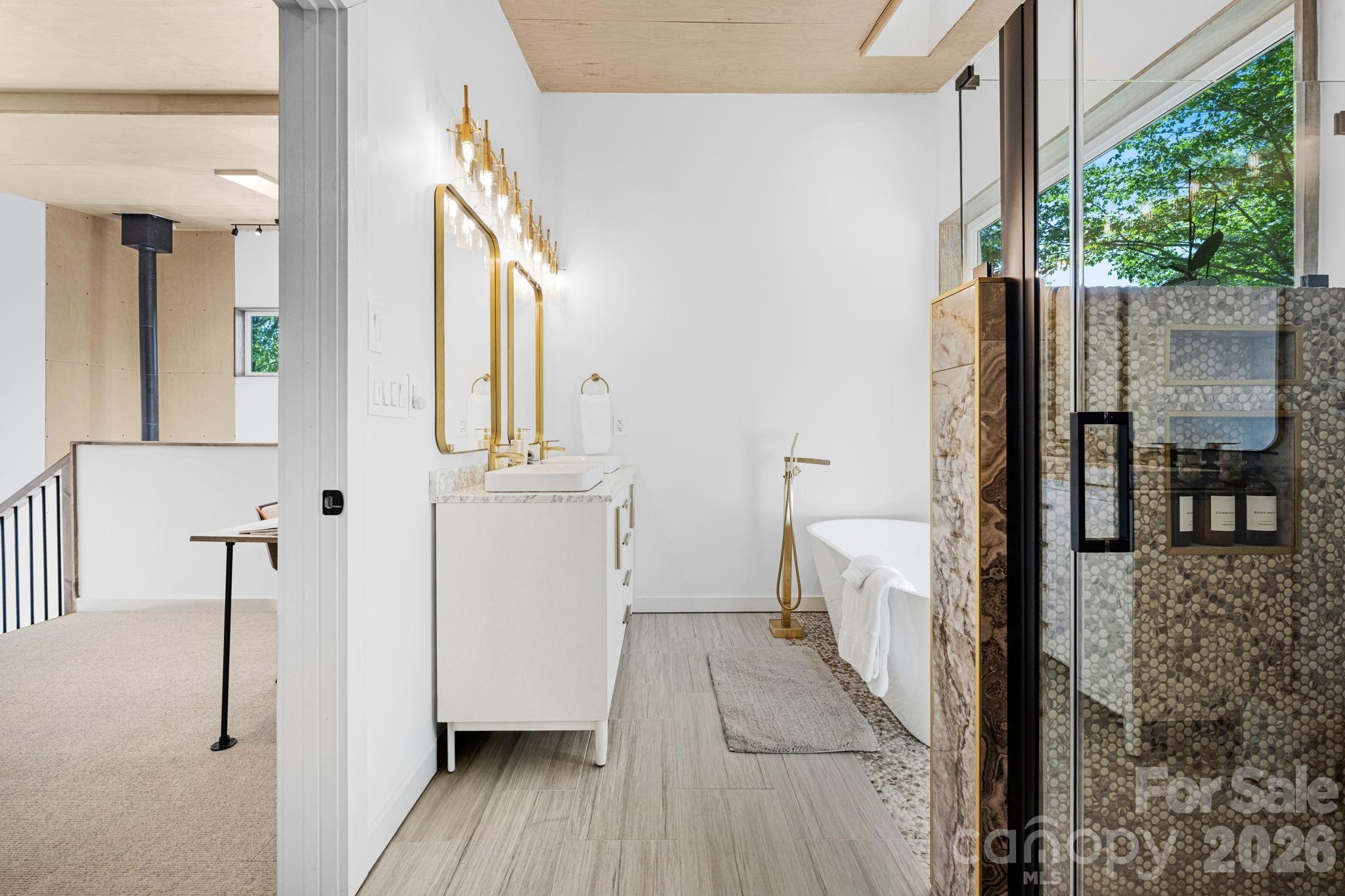 1385 Niley Cook Road — Blowing Rock