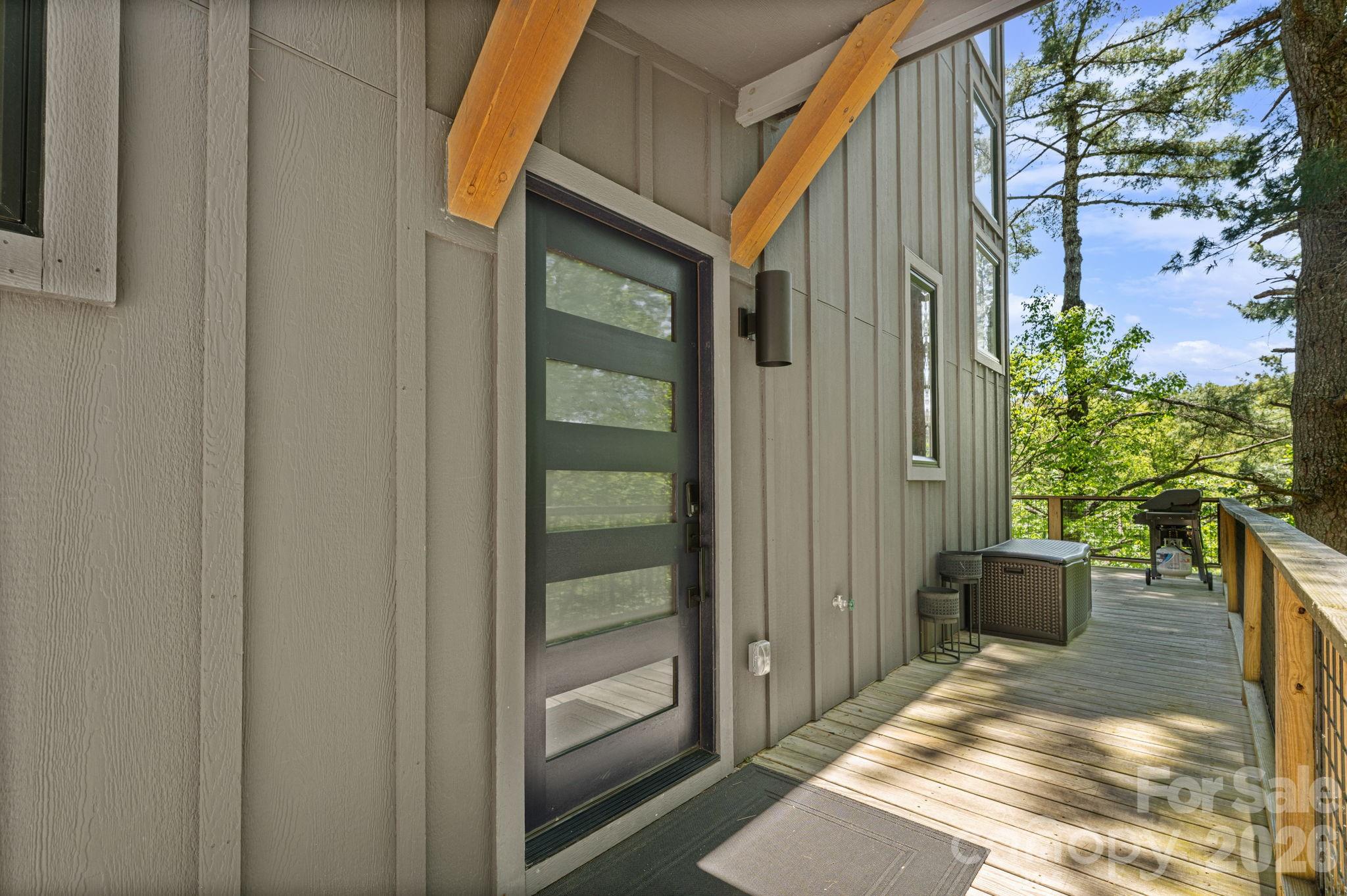 1385 Niley Cook Road — Blowing Rock