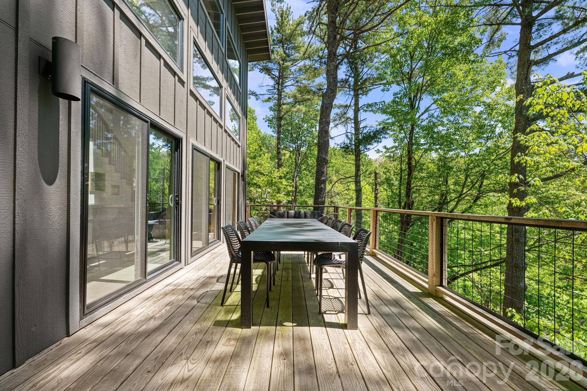1385 Niley Cook Road — Blowing Rock
