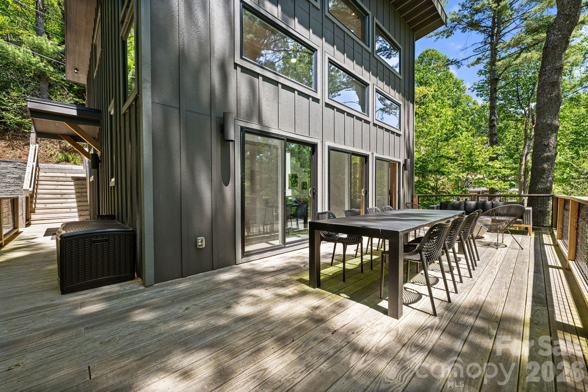 1385 Niley Cook Road — Blowing Rock