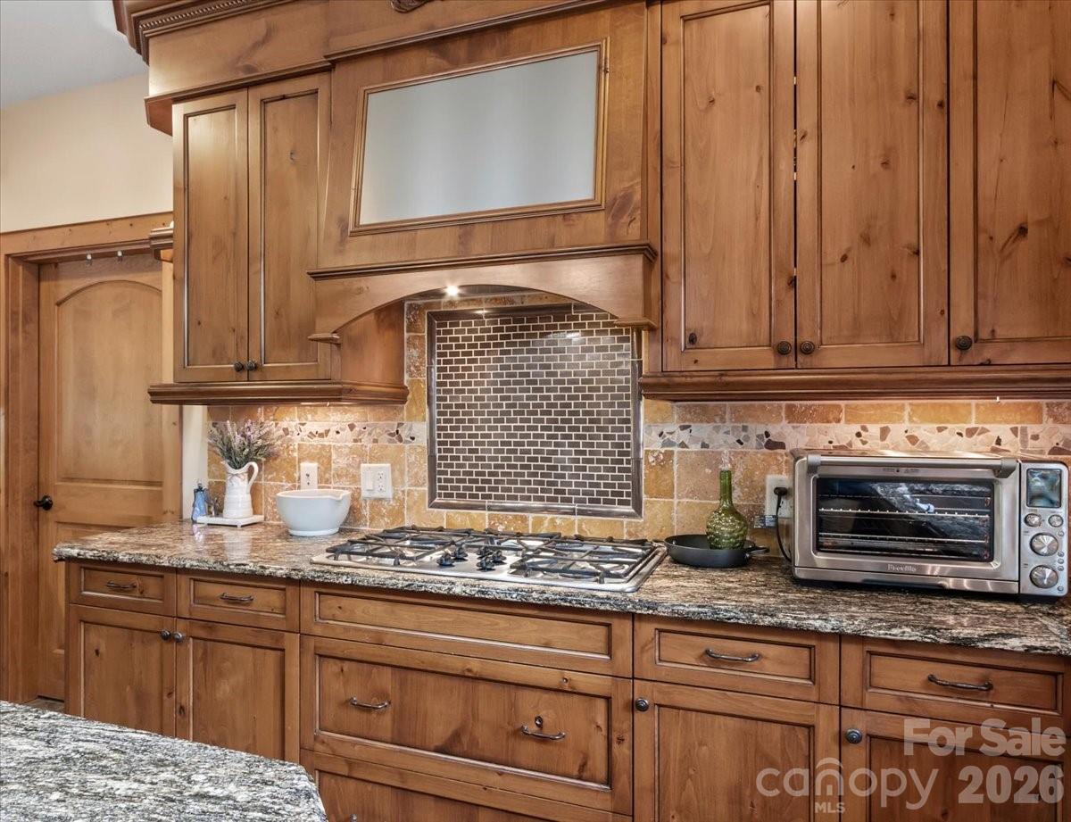 750 Barebridge Drive — Burnsville
