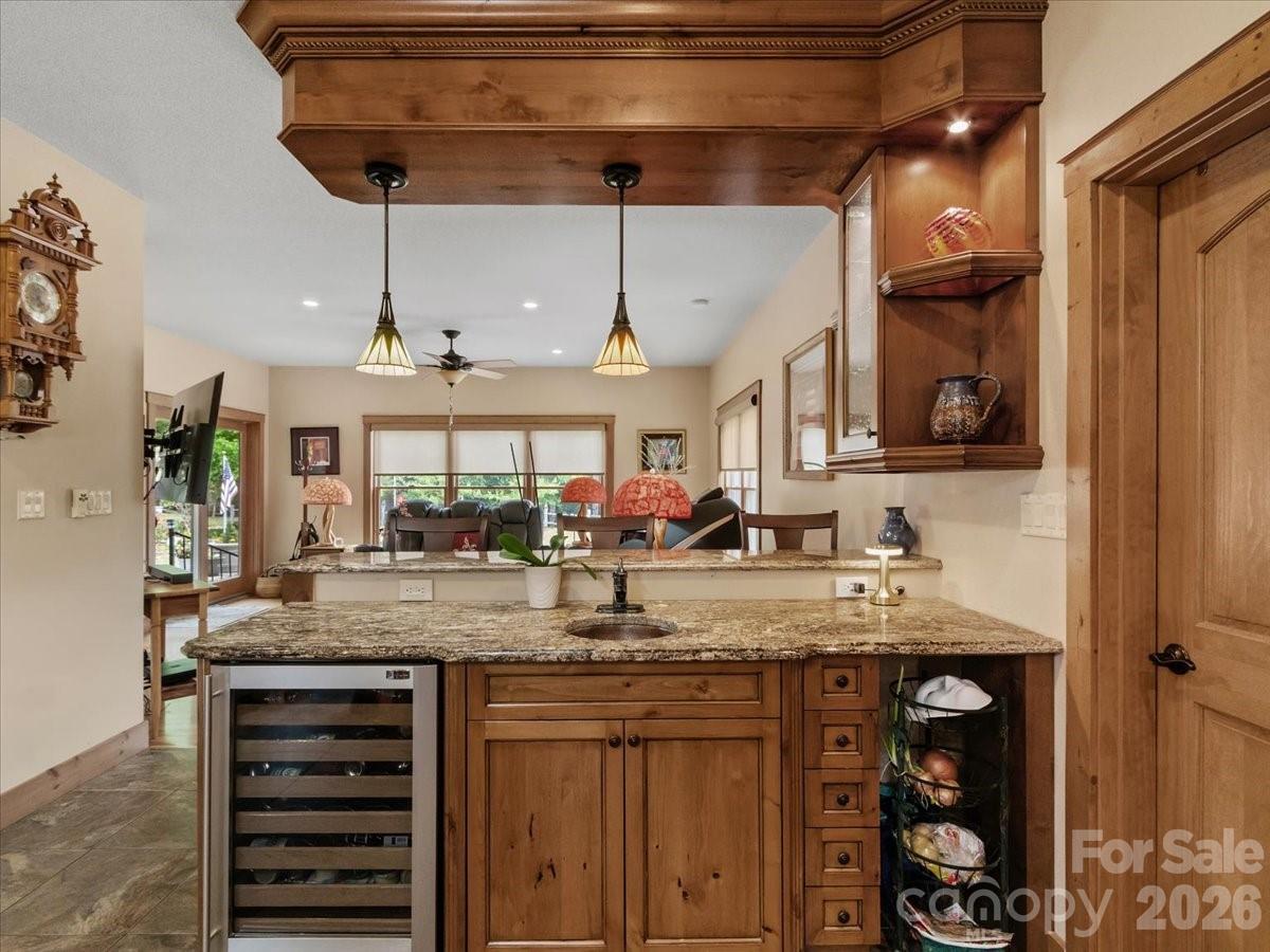 750 Barebridge Drive — Burnsville