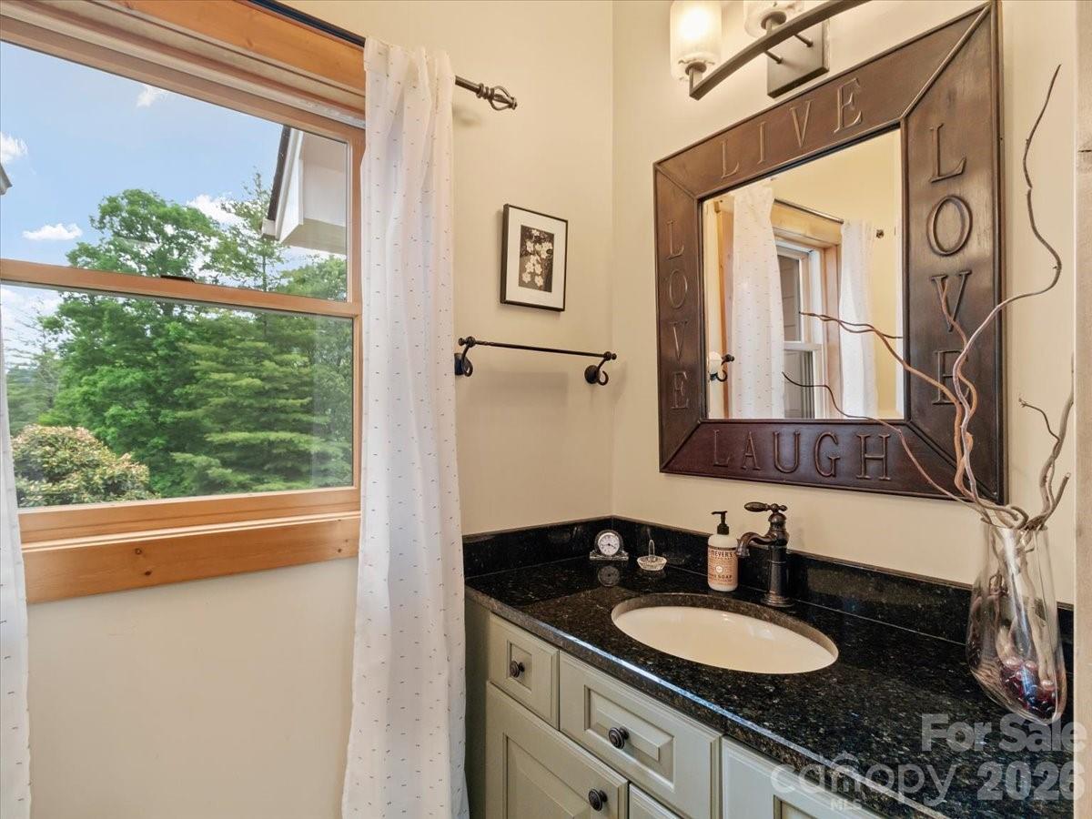 750 Barebridge Drive — Burnsville