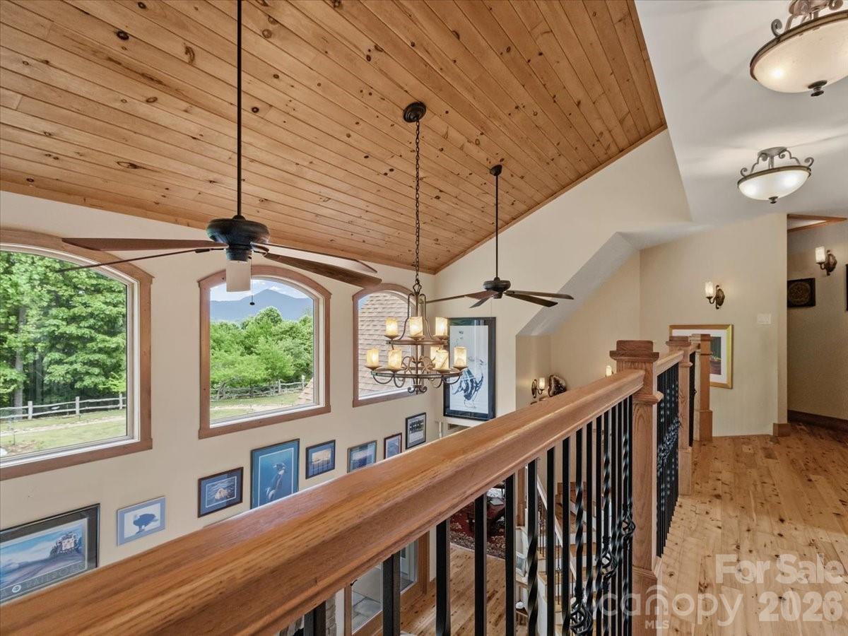 750 Barebridge Drive — Burnsville