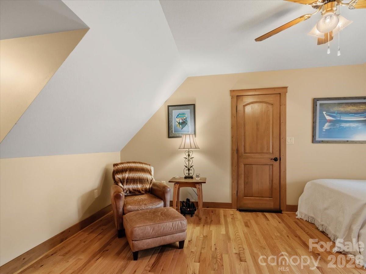 750 Barebridge Drive — Burnsville