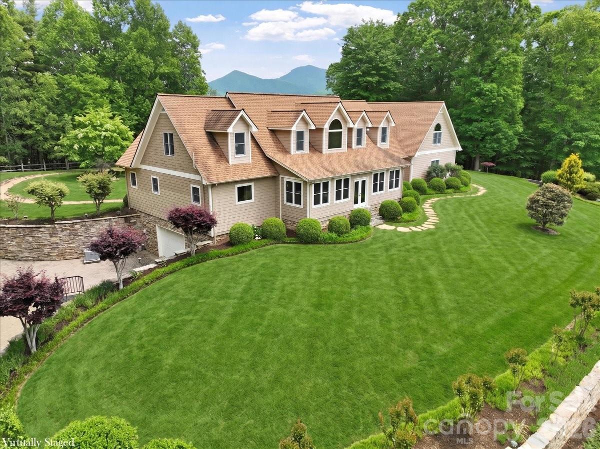 750 Barebridge Drive — Burnsville