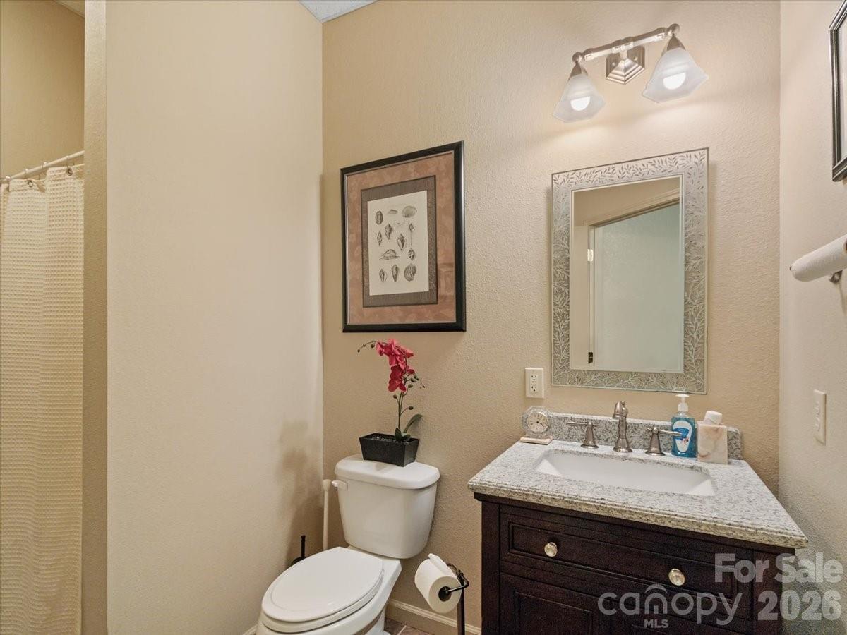 750 Barebridge Drive — Burnsville