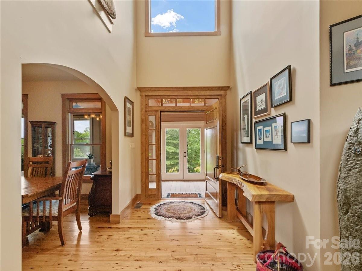 750 Barebridge Drive — Burnsville