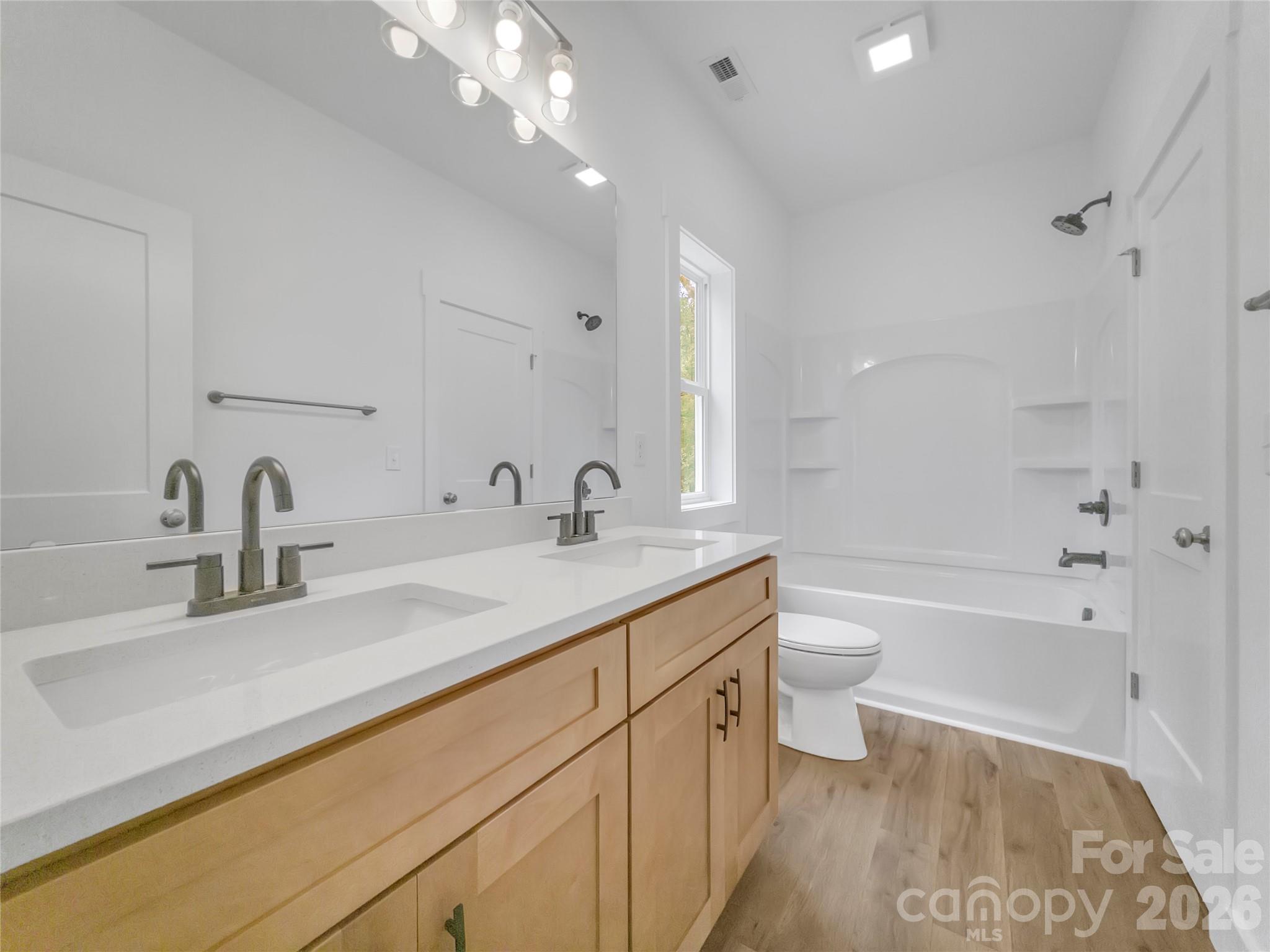 829 E Arch Street — Lancaster