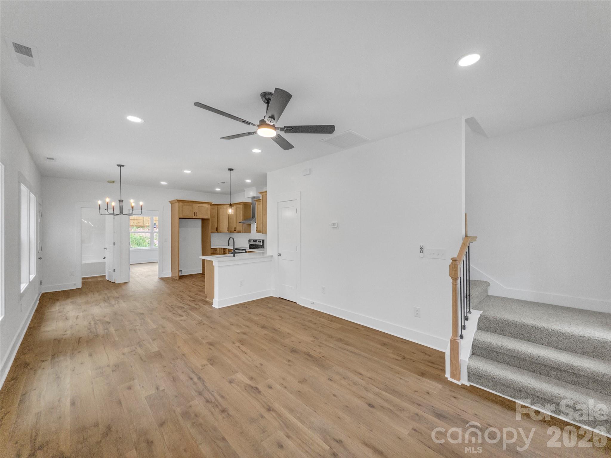 829 E Arch Street — Lancaster