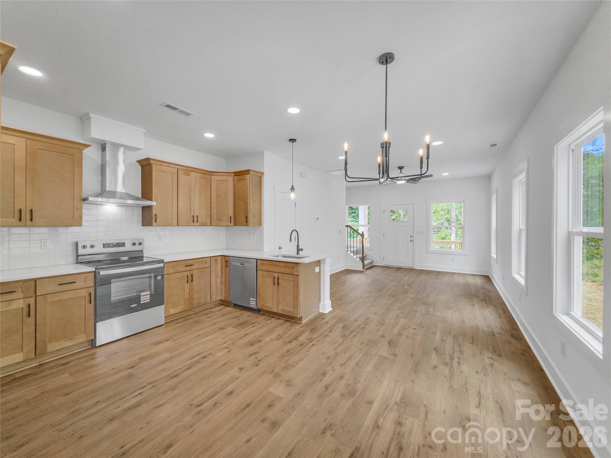829 E Arch Street — Lancaster